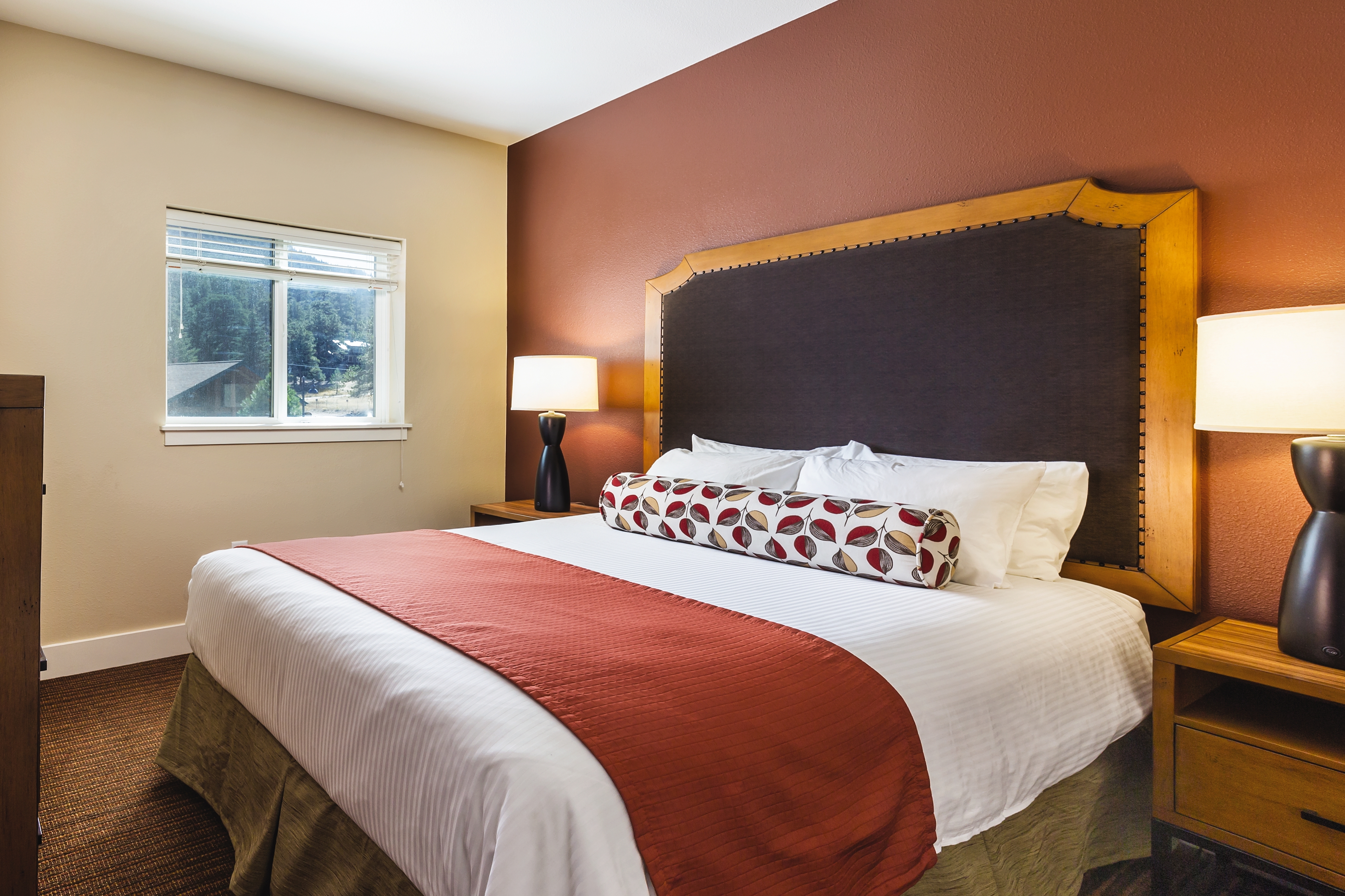 Guest room feature at the WorldMark Estes Park in Estes Park, Colorado