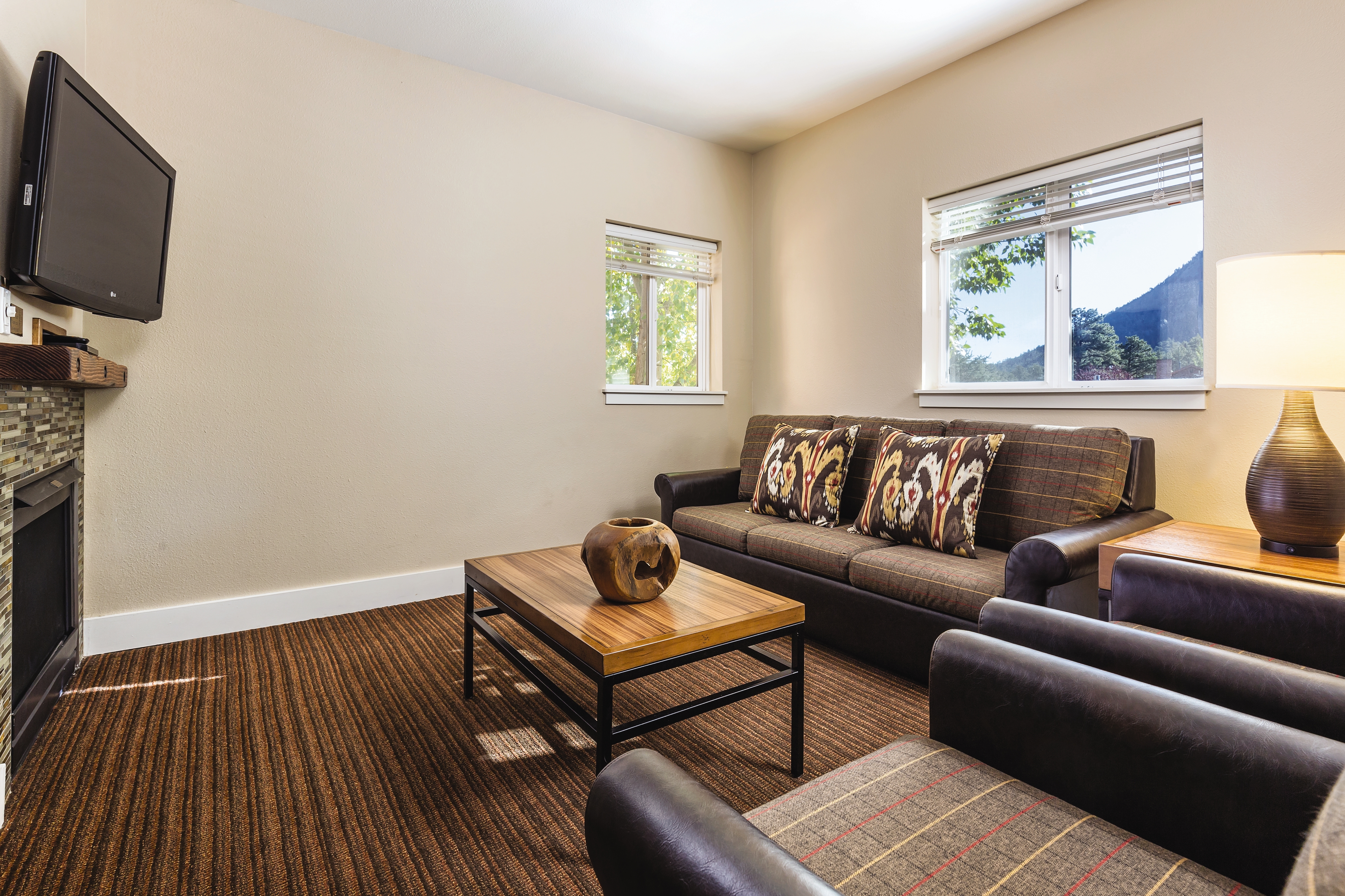 Guest room feature at the WorldMark Estes Park in Estes Park, Colorado