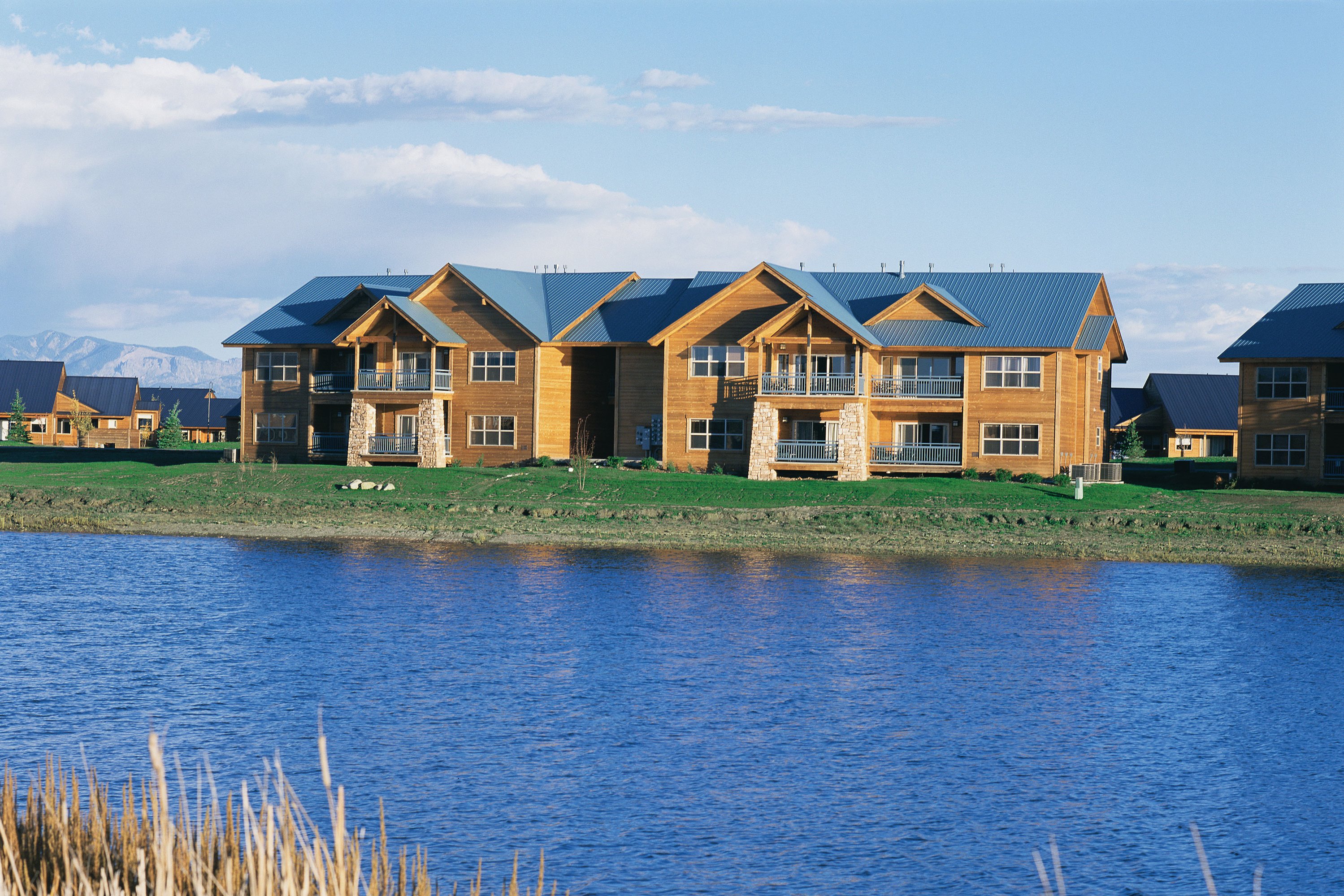 Exterior of Club Wyndham Pagosa hotel in Pagosa Springs, Colorado