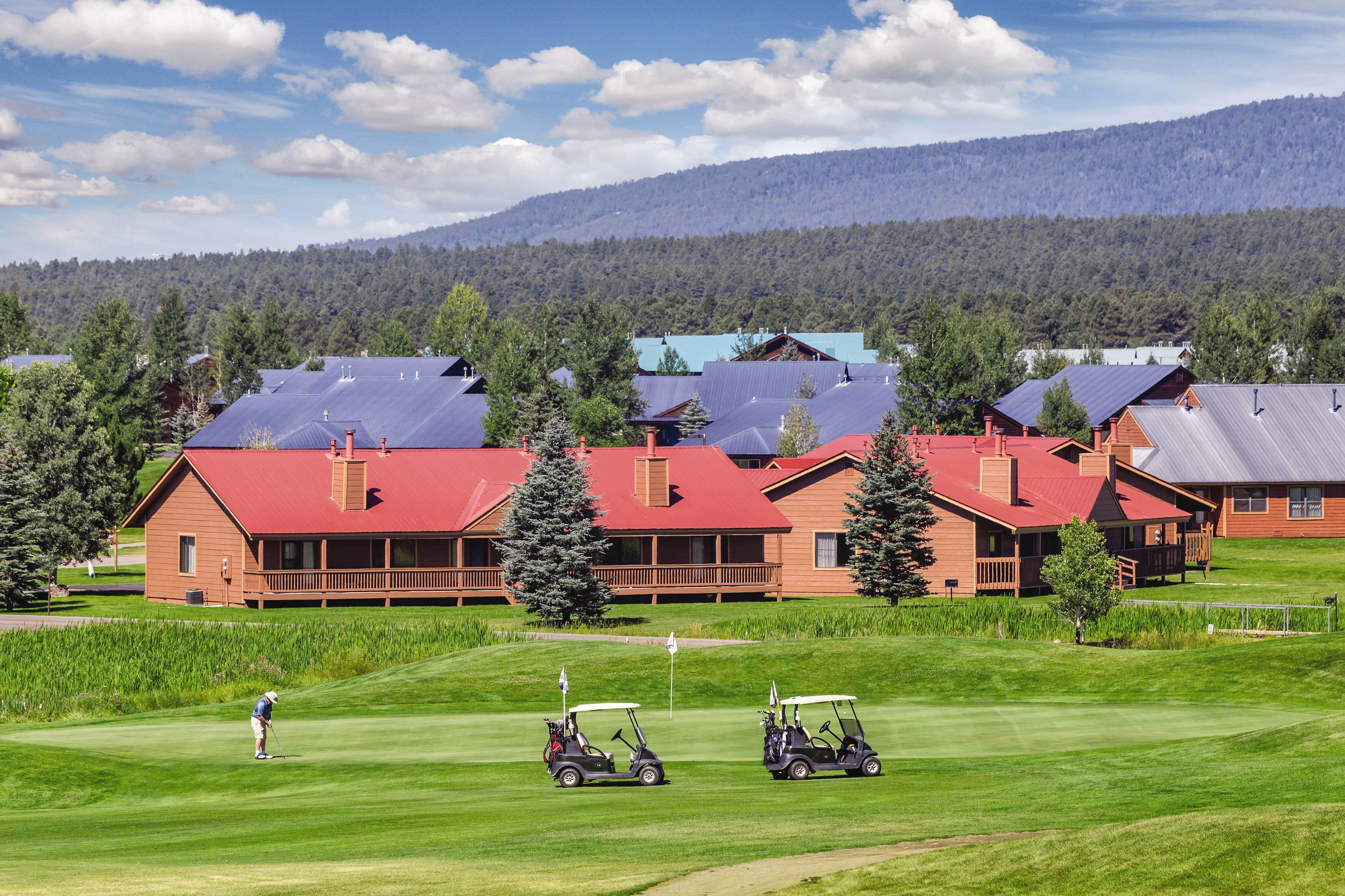 Exterior of Club Wyndham Pagosa hotel in Pagosa Springs, Colorado