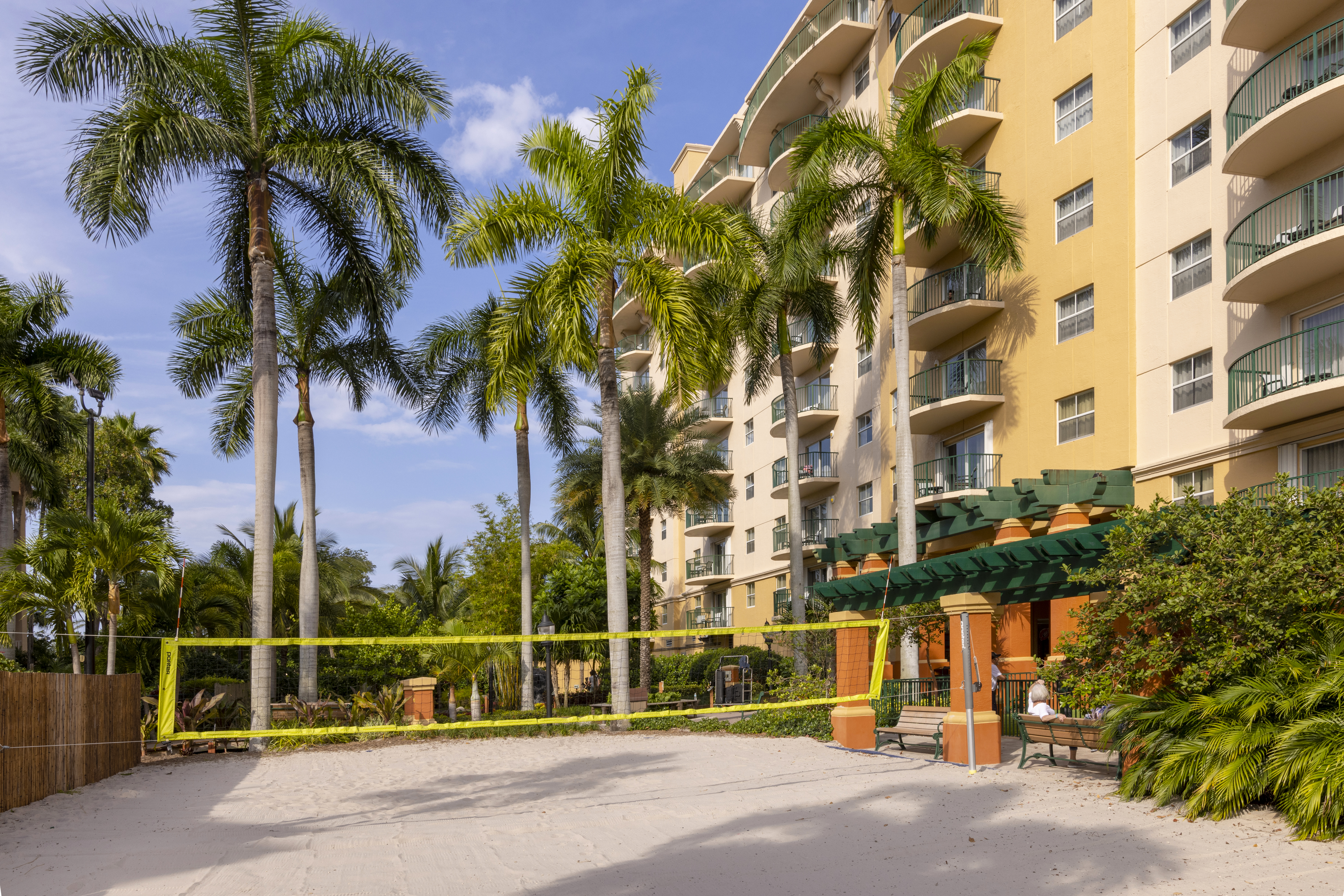 Entertainment at Club Wyndham Palm-Aire in North Pompano Beach, Florida