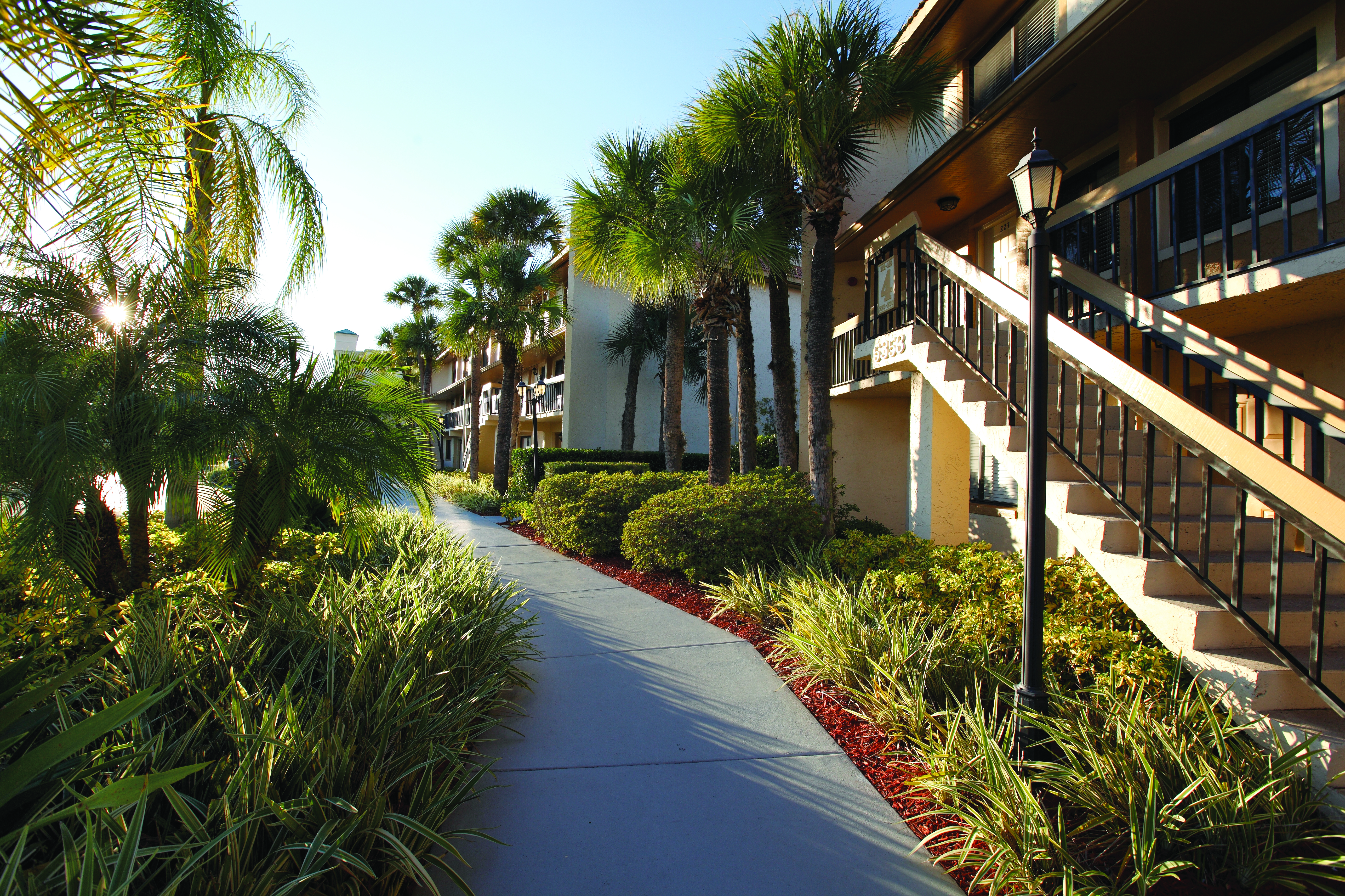Exterior of Club Wyndham Orlando International hotel in Orlando, Florida