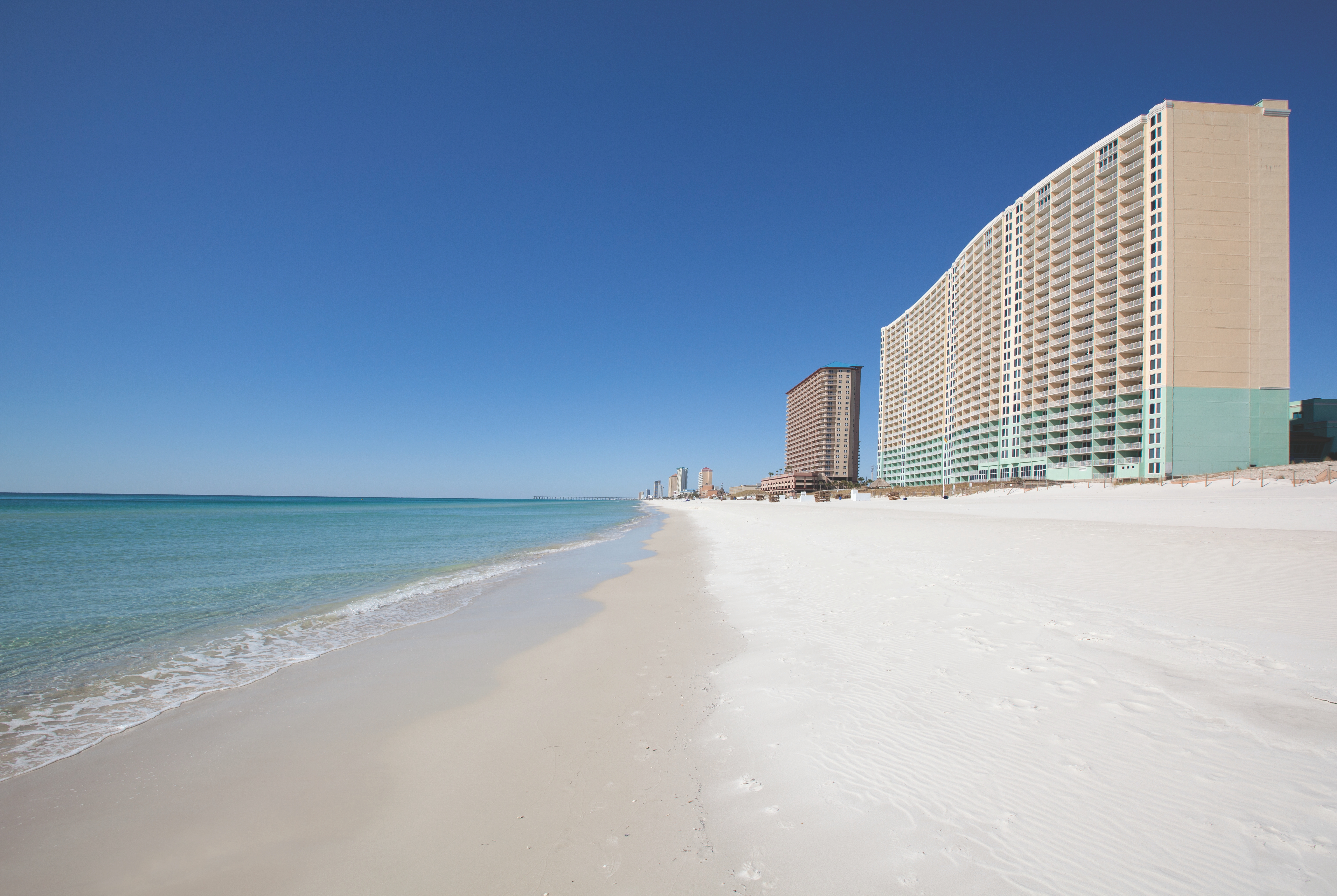 Exterior Day Image of Club Wyndham Panama City Beach hotel in Panama City Beach, Florida