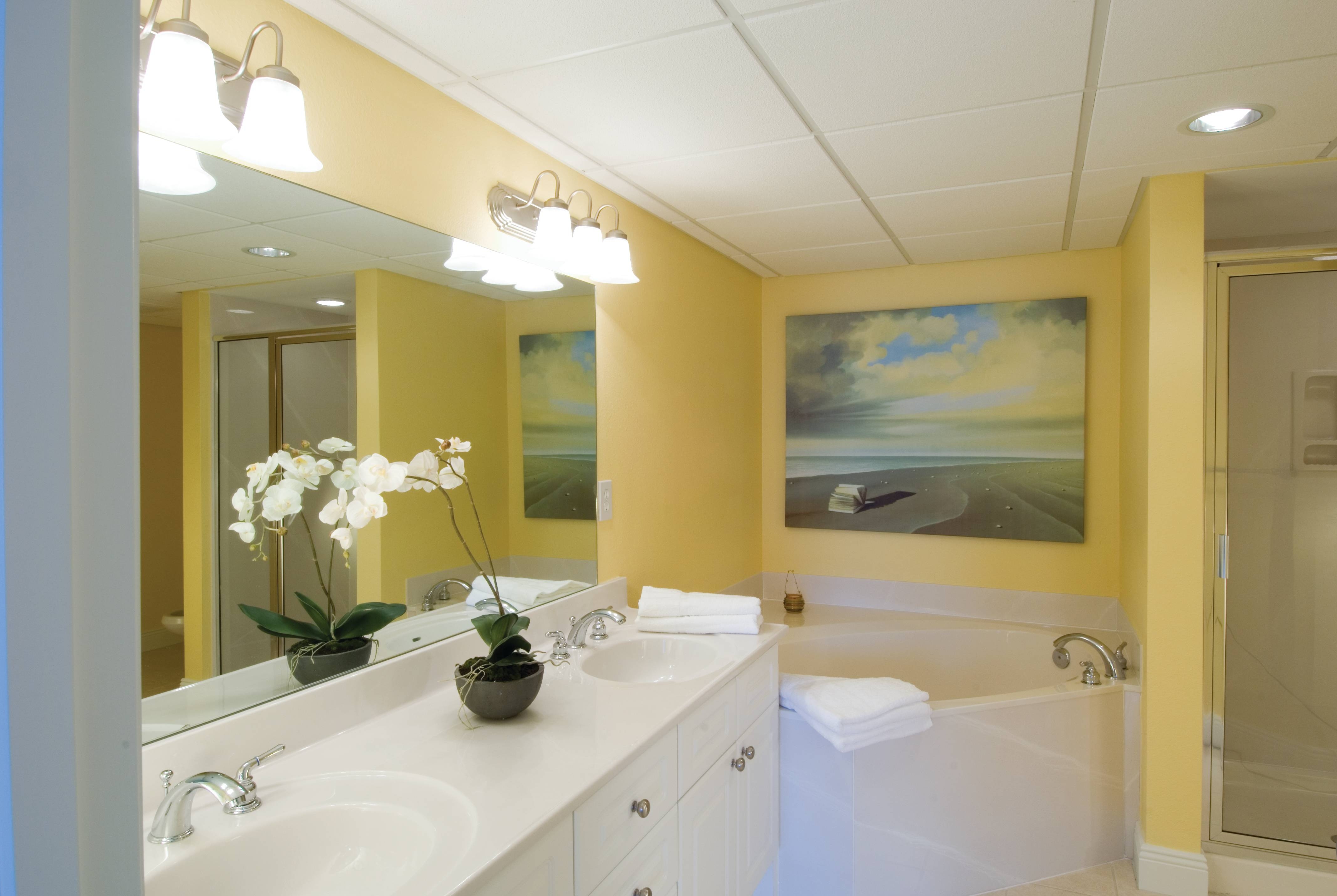 Guest room bath at the Club Wyndham Panama City Beach in Panama City Beach, Florida