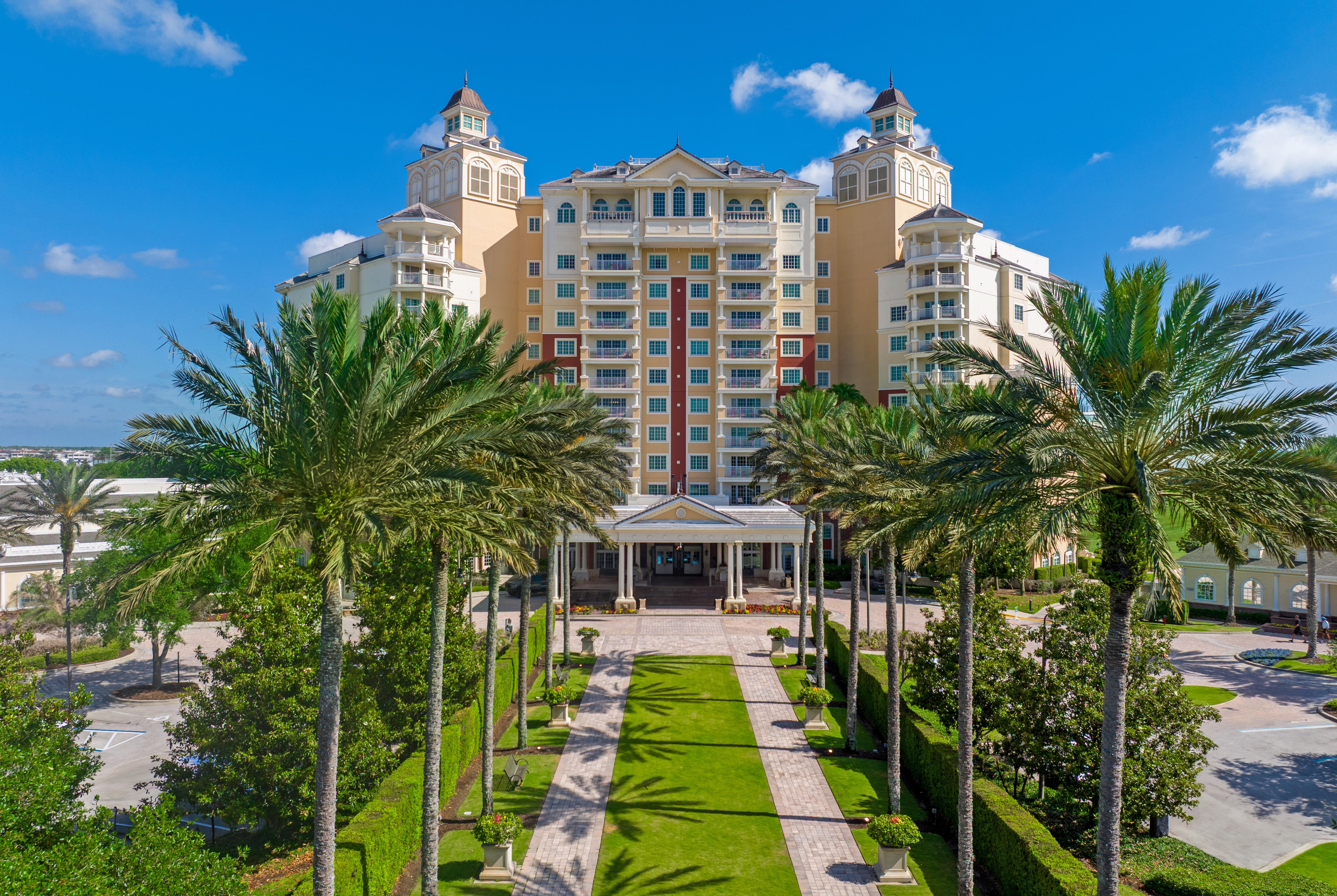 Exterior of WorldMark Reunion hotel in Reunion, Florida