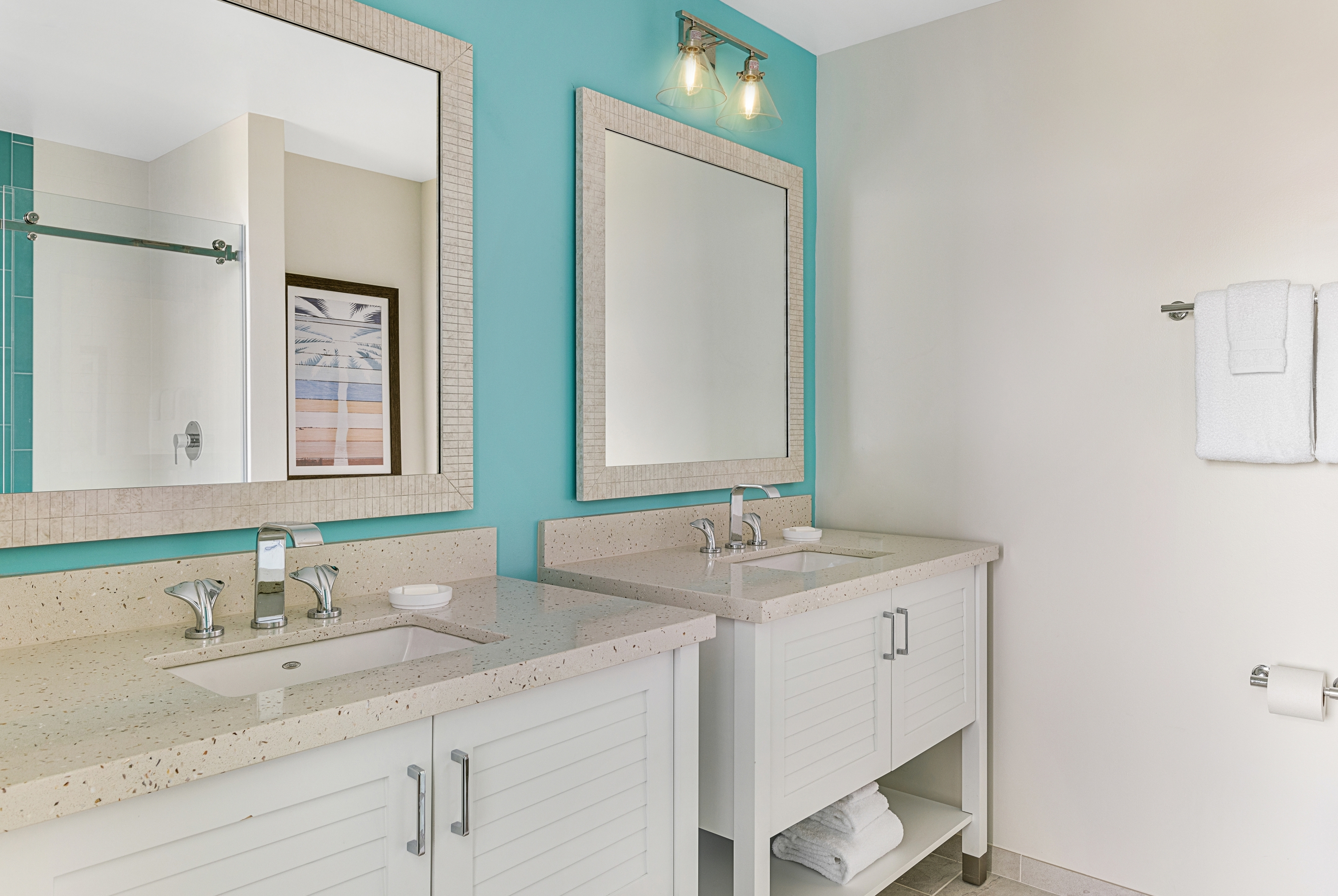 Guest room bath at the Margaritaville Vacation Club - Atlanta in Atlanta, Georgia