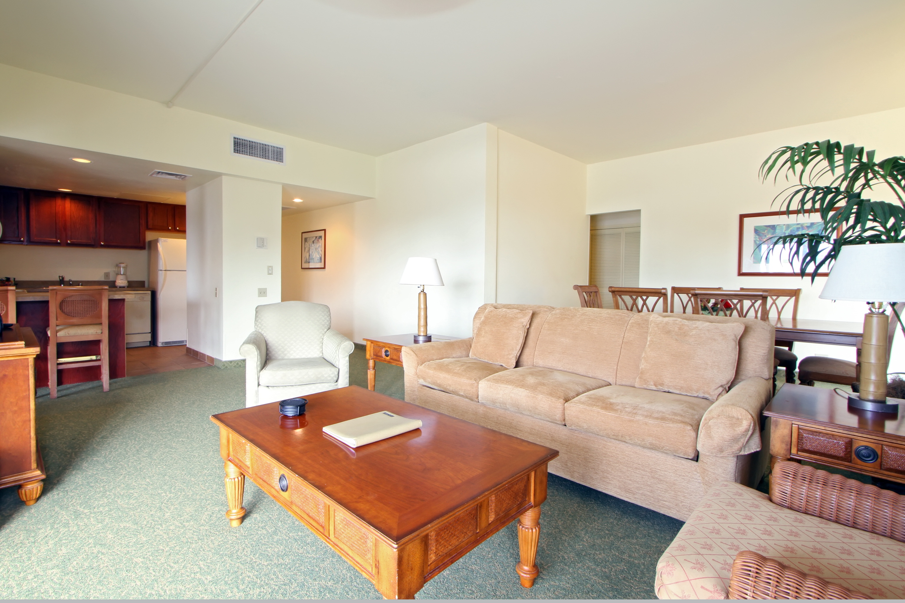 Guest room at the Club Wyndham Royal Sea Cliff in Kailua Kona, Hawaii