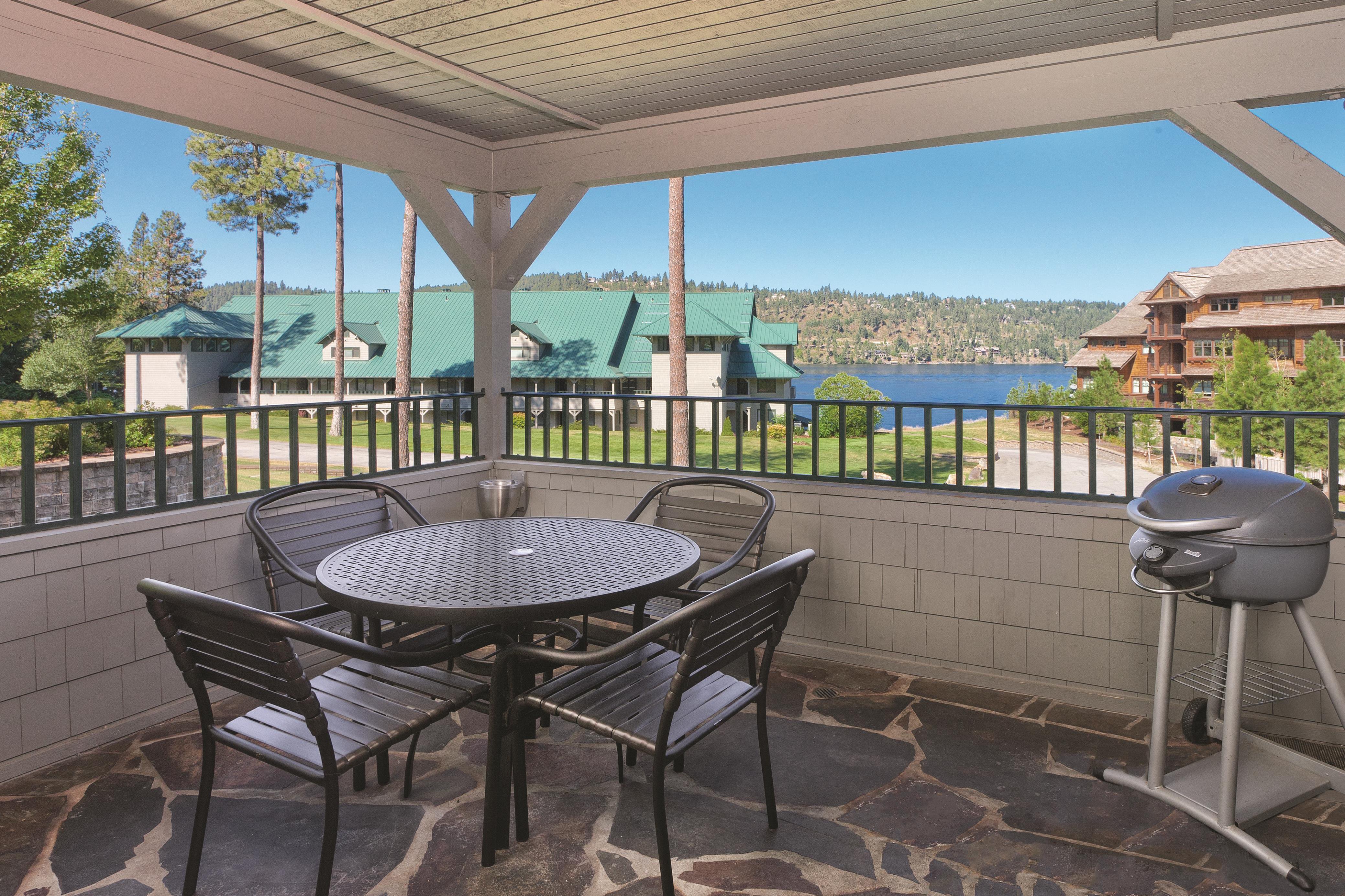 Guest room balcony at WorldMark Arrow Point in Harrison, Idaho