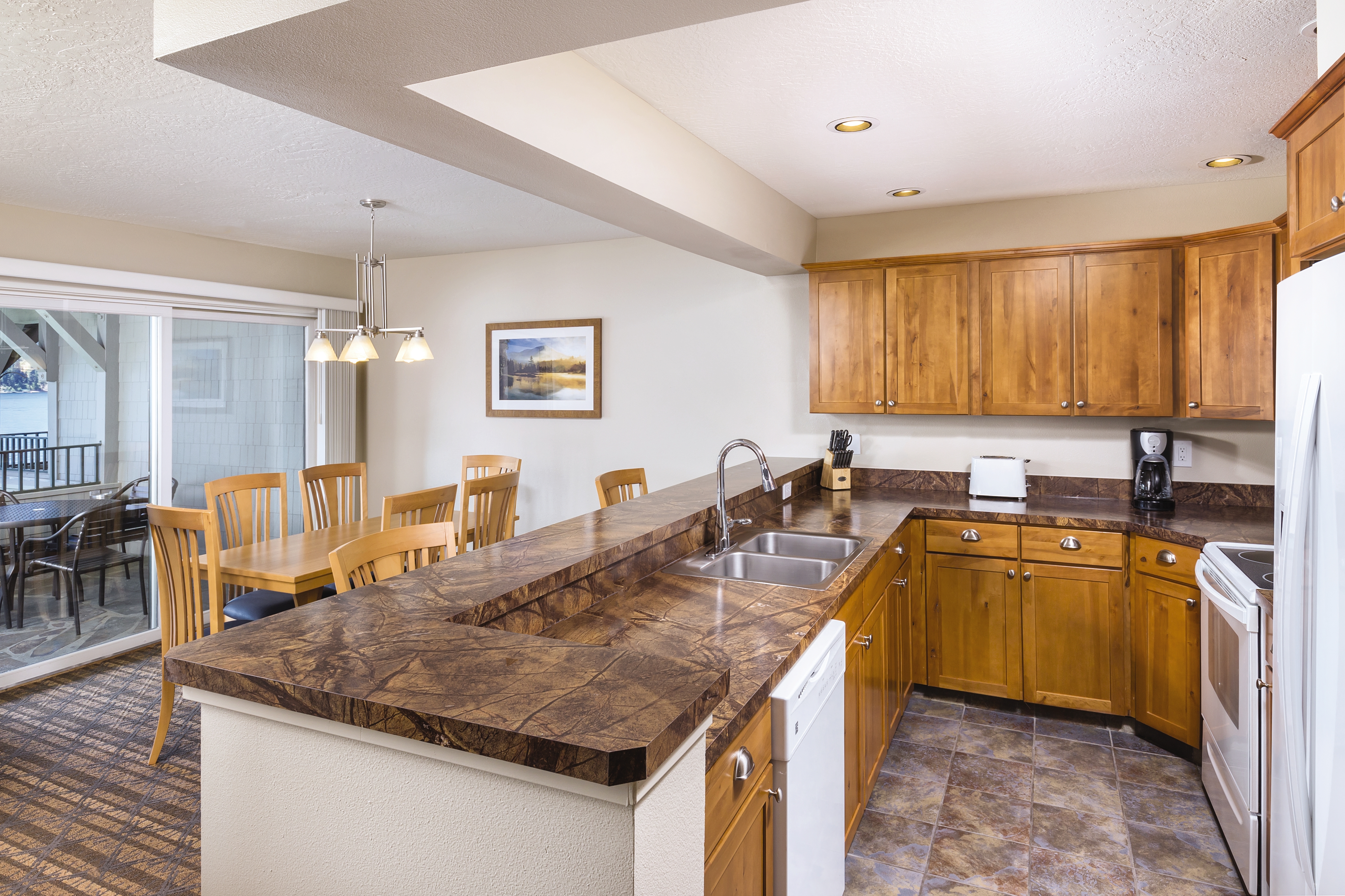 Guest room kitchen at WorldMark Arrow Point in Harrison, Idaho