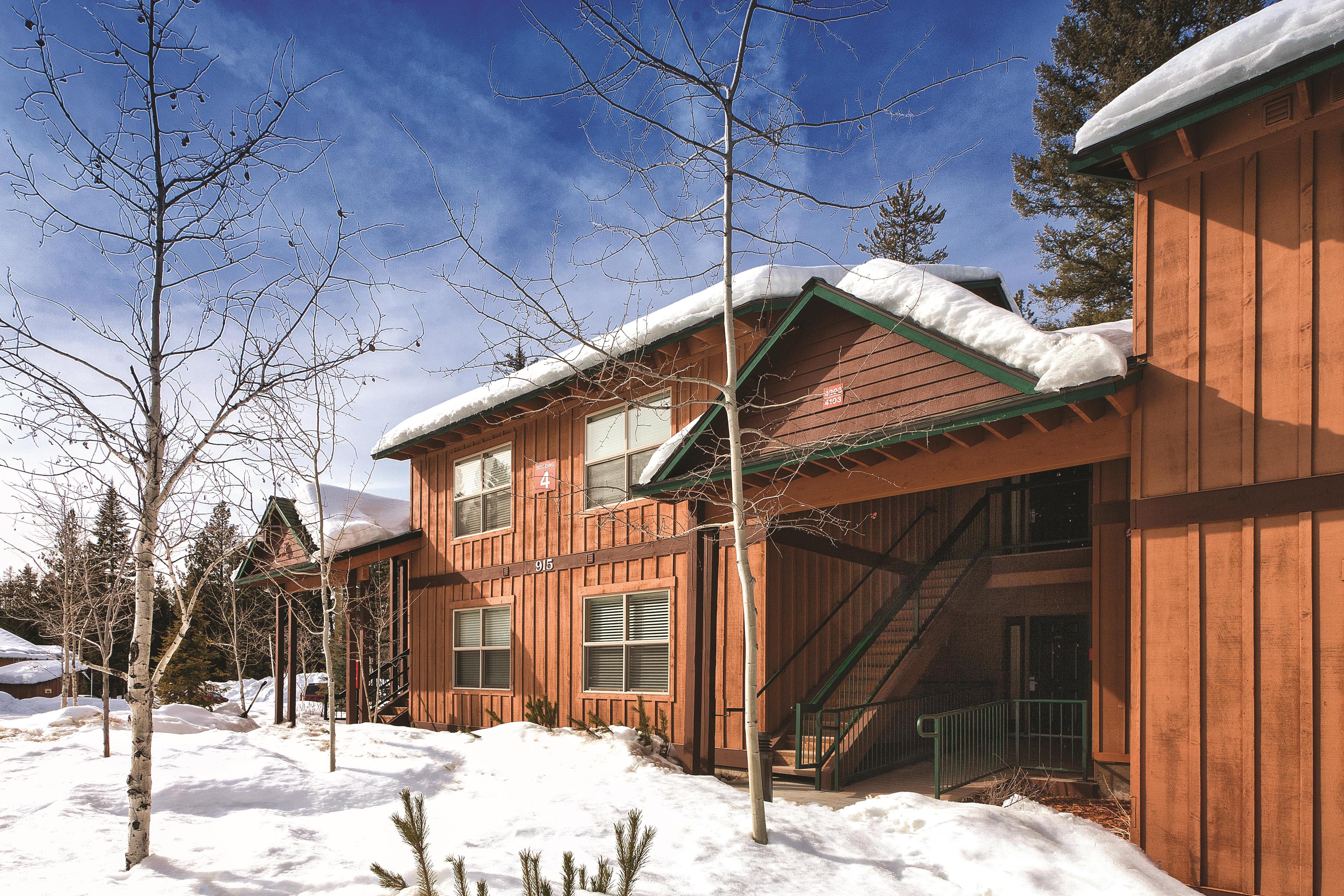Exterior Day Image of WorldMark McCall hotel in McCall, Idaho