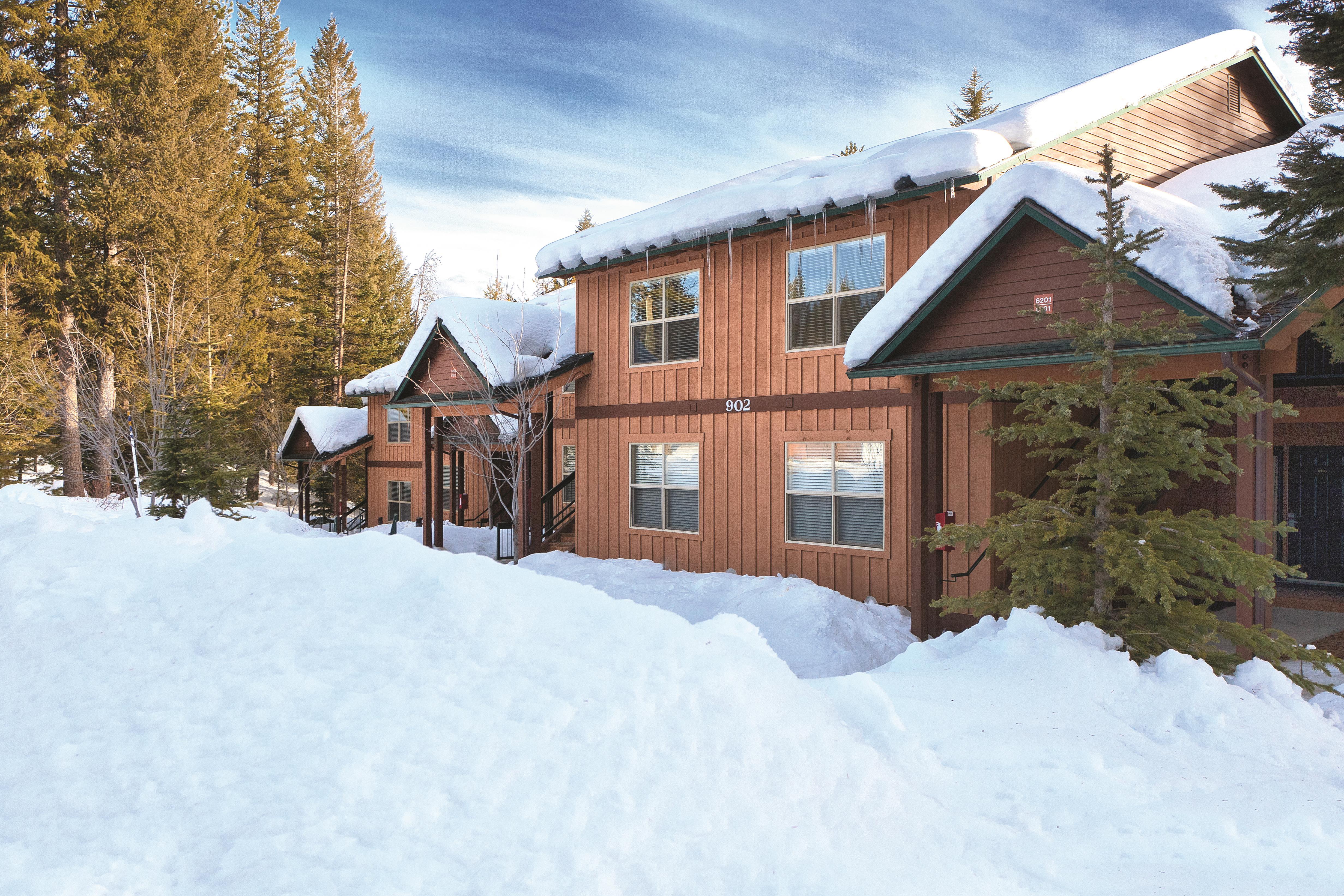 Exterior Day Image of WorldMark McCall hotel in McCall, Idaho