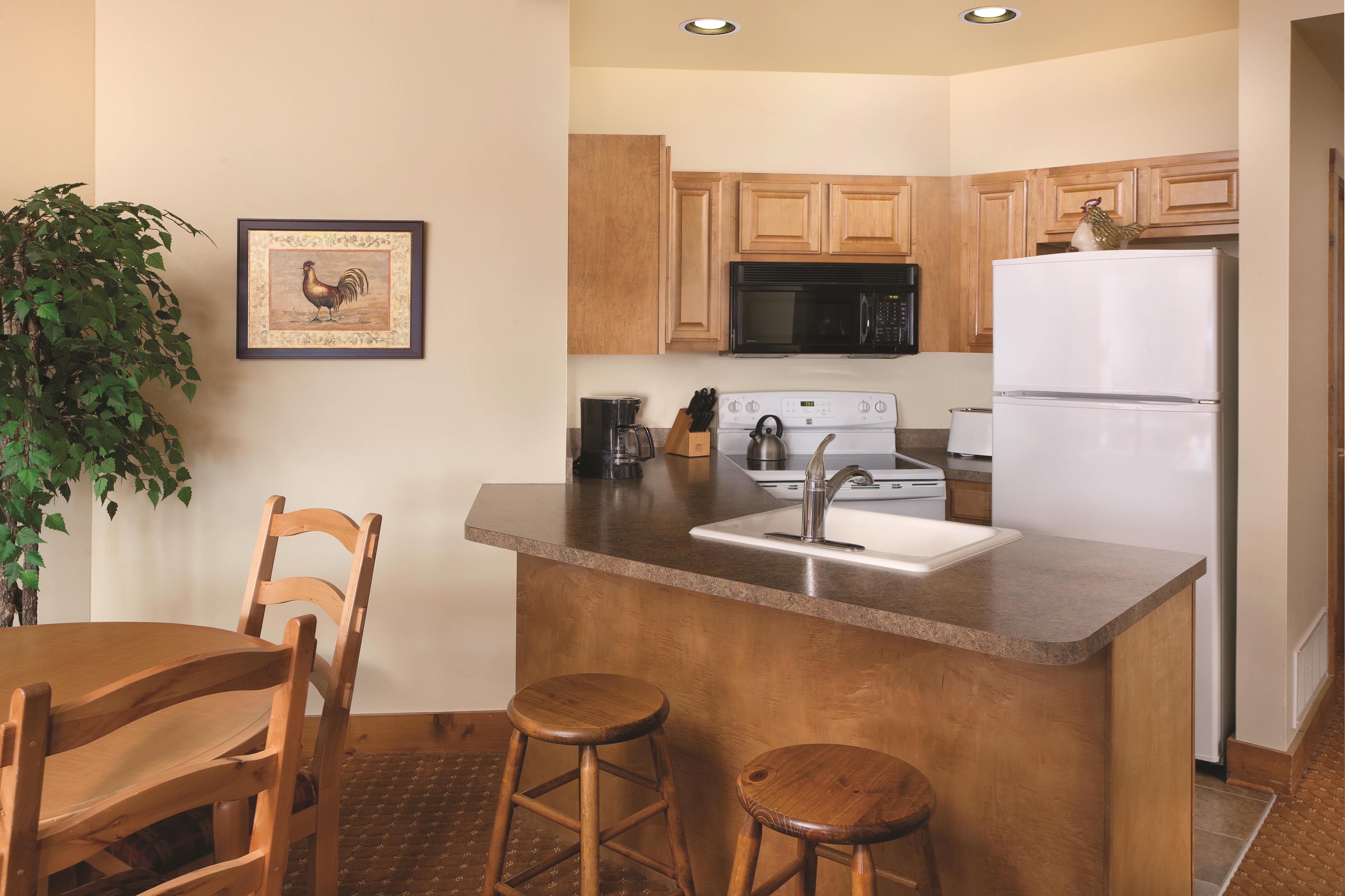 Guest room at the WorldMark Galena in Galena, Illinois