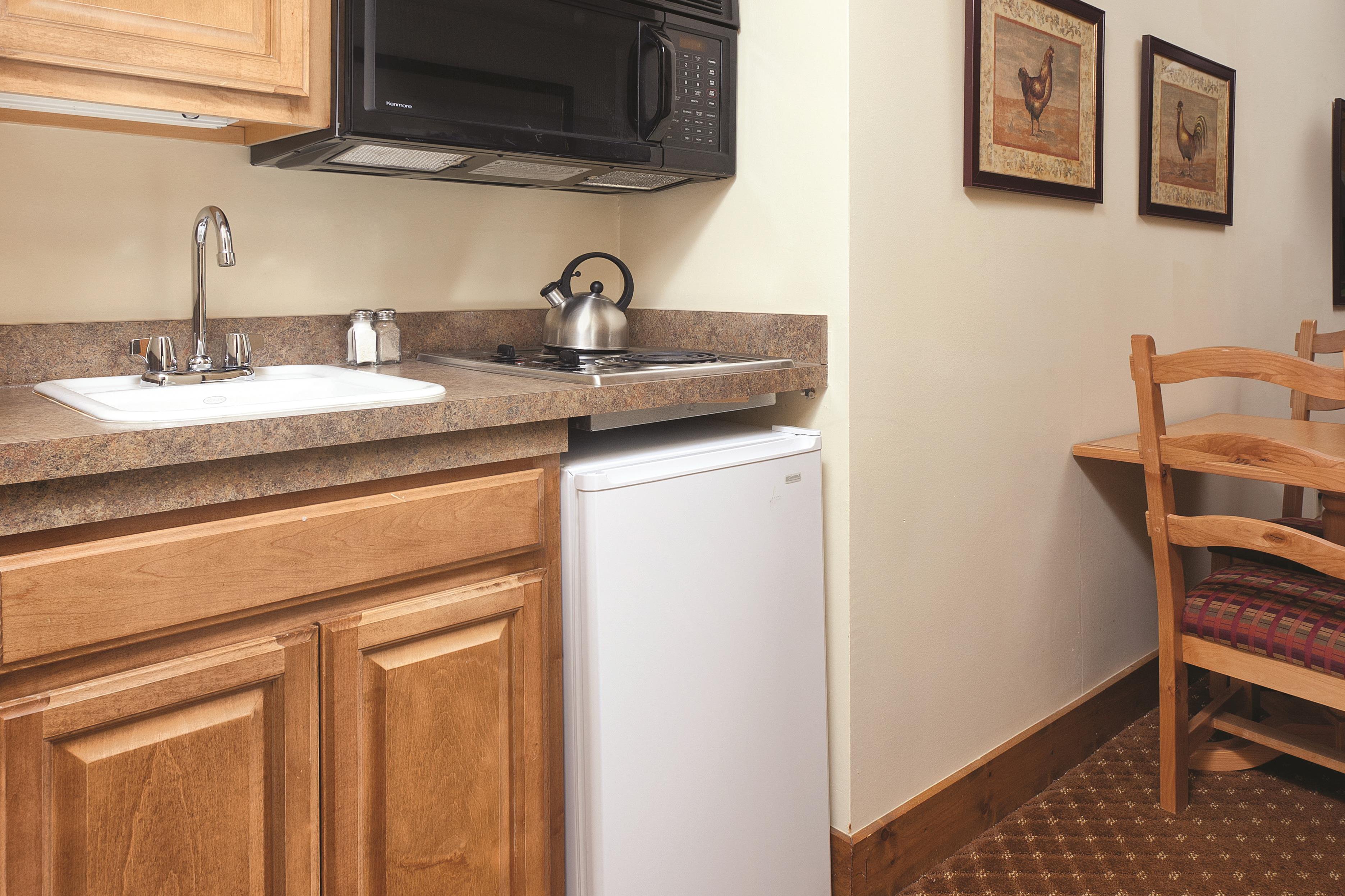 Guest room at the WorldMark Galena in Galena, Illinois