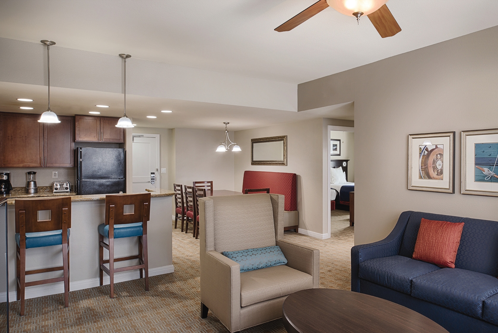 Club Wyndham National Harbor suite living room in National Harbor, Maryland
