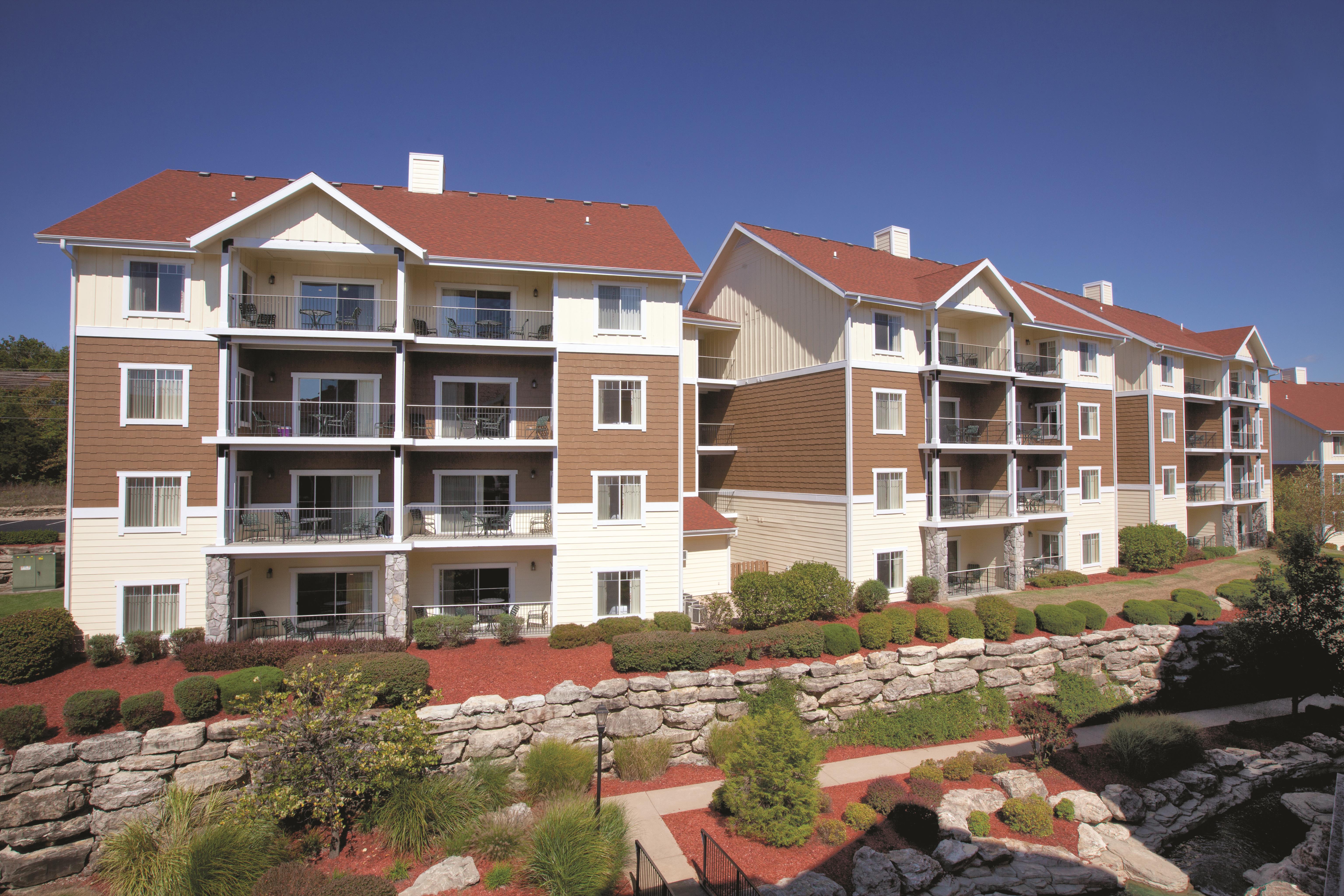 Exterior of Club Wyndham Mountain Vista hotel in Branson, Missouri