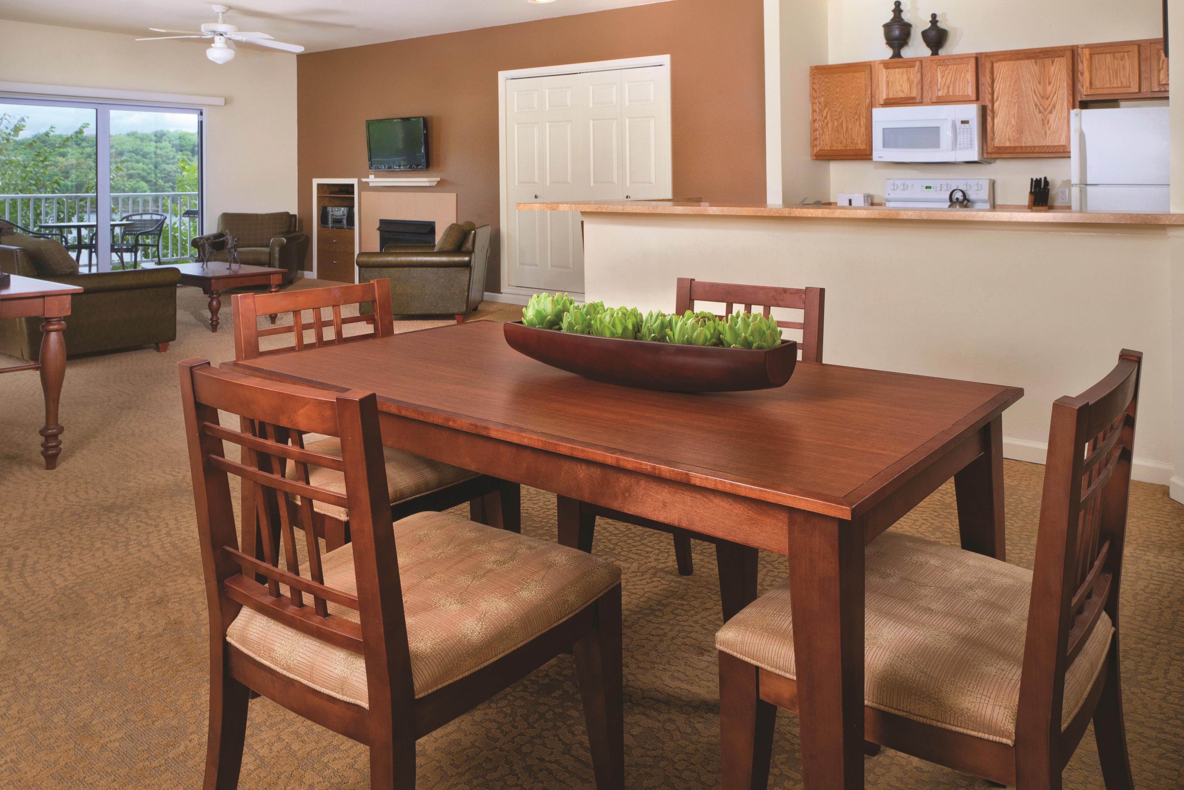 Guest room at the WorldMark Lake of the Ozarks in Osage Beach, Missouri
