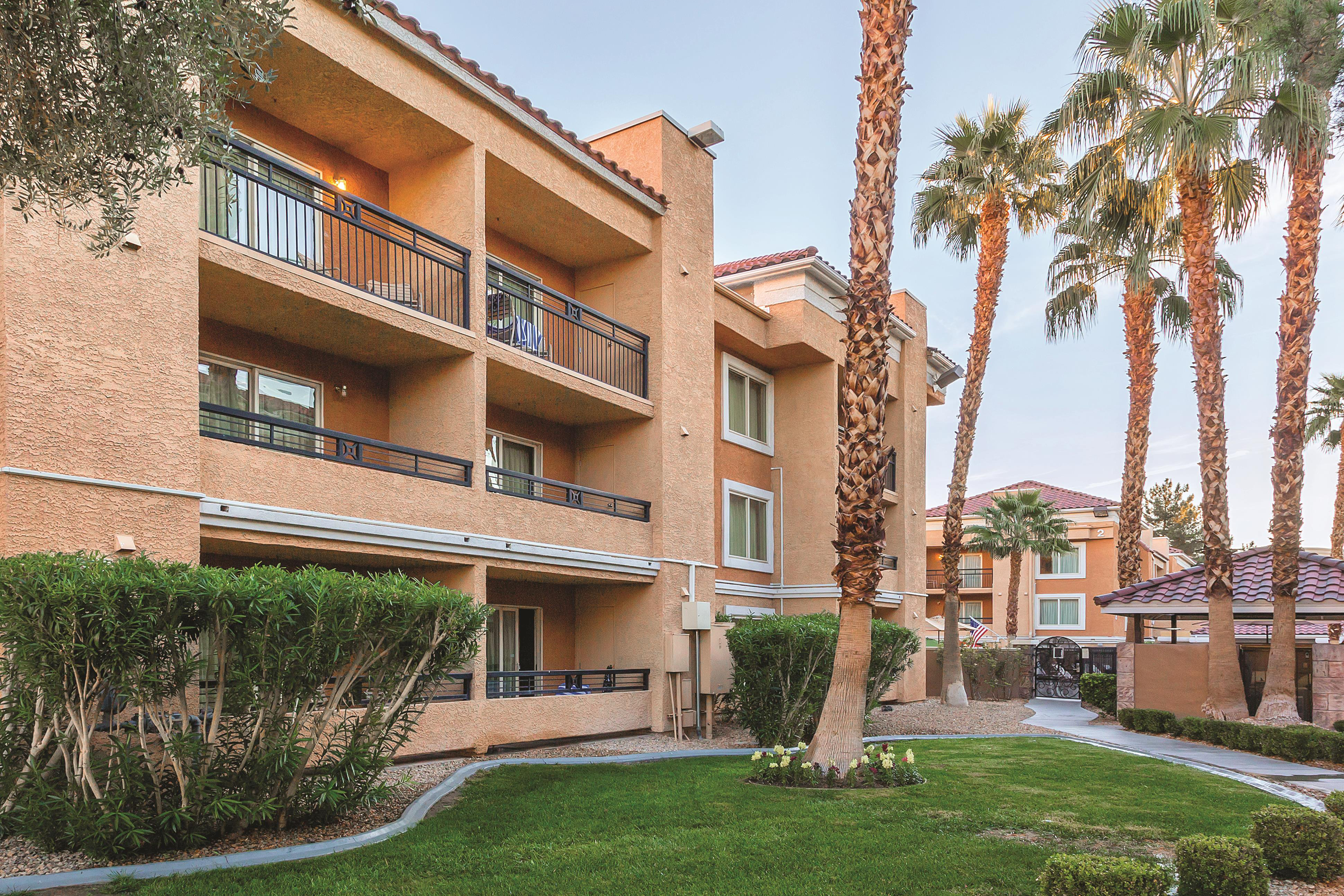 Exterior of Club Wyndham Desert Rose Resort hotel in Las Vegas, Nevada