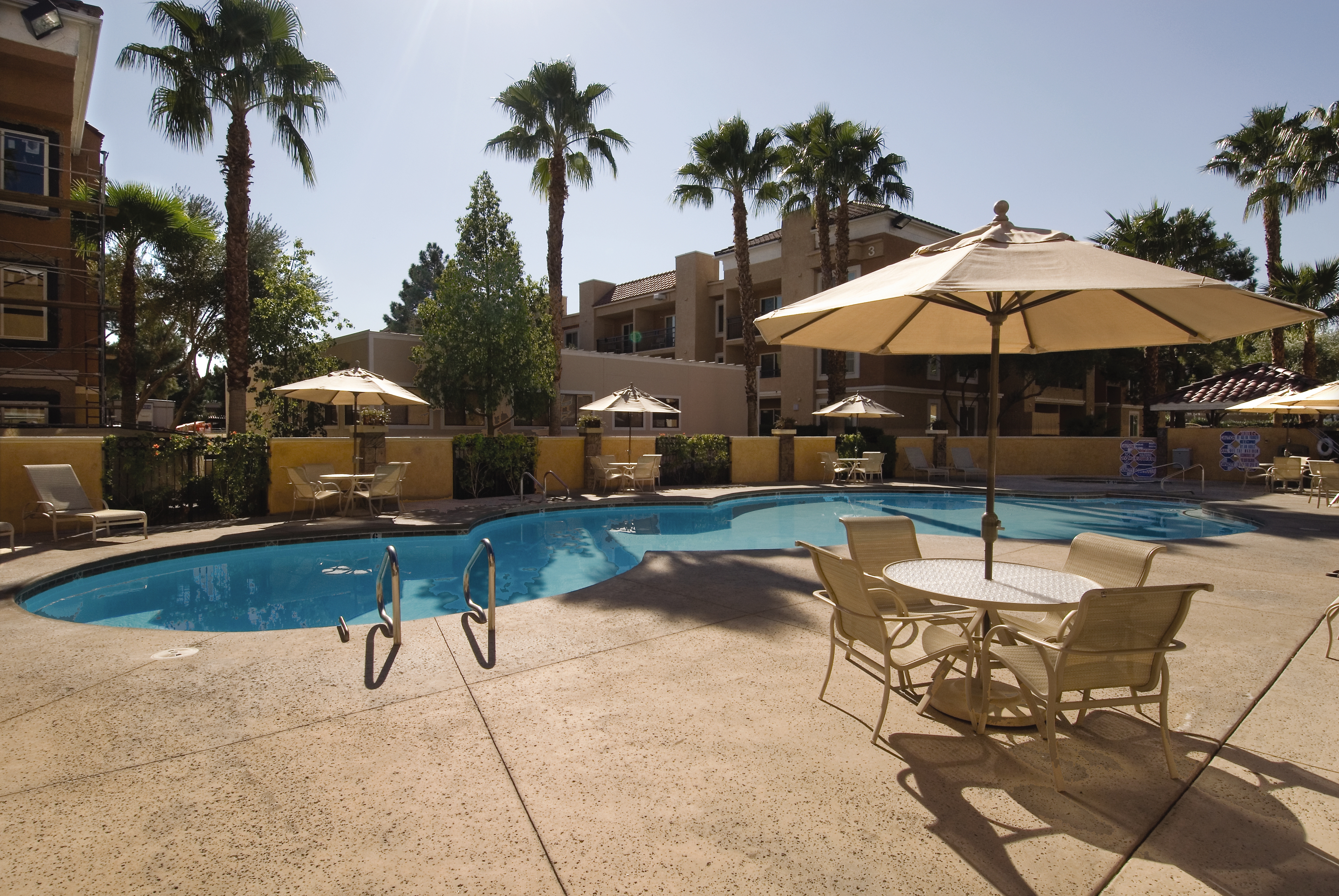 Pool daytime image at the Club Wyndham Desert Rose Resort in Las Vegas, Nevada