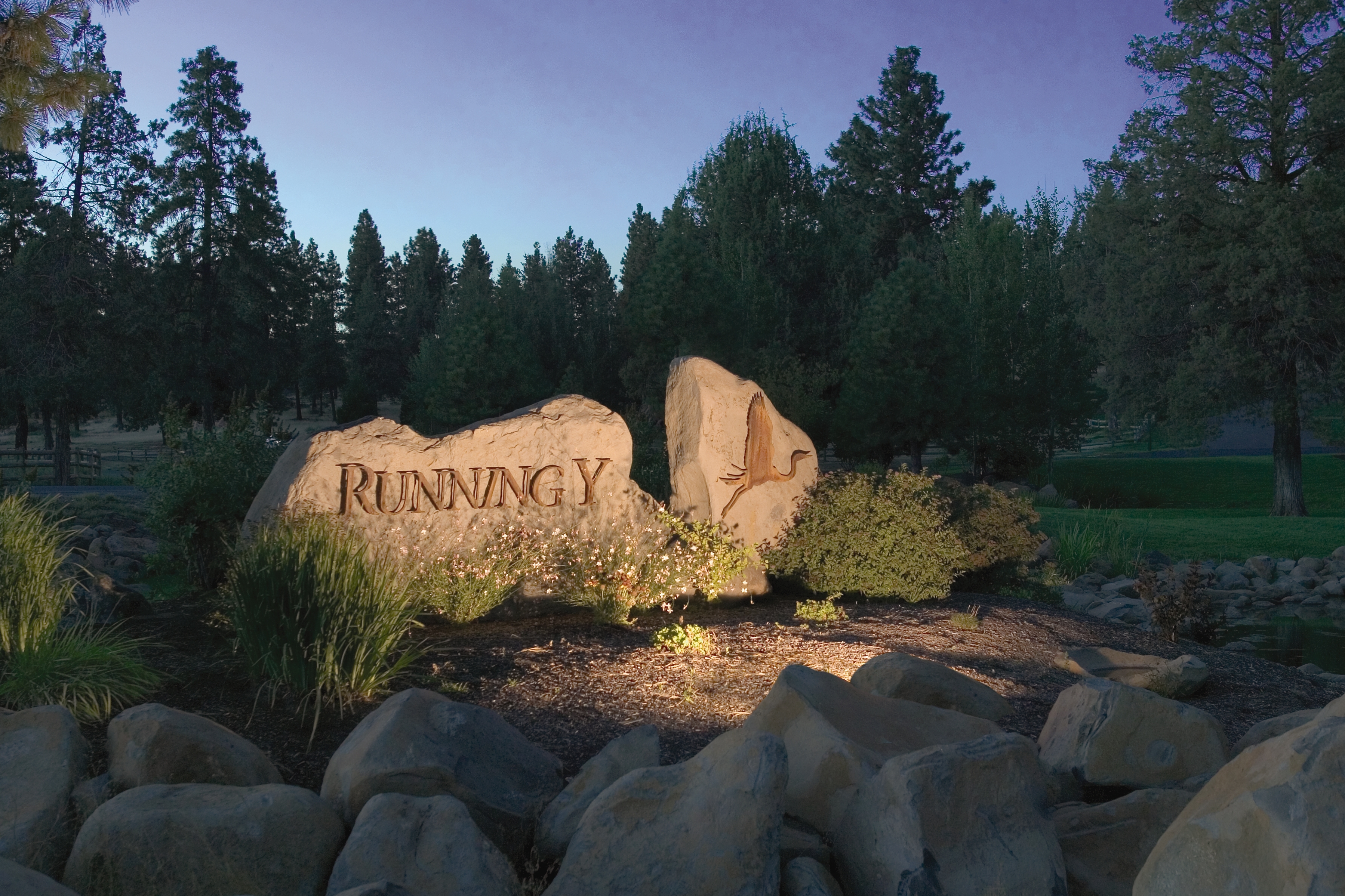 Exterior Dusk Image of WorldMark Running Y hotel in Klamath Falls, Oregon