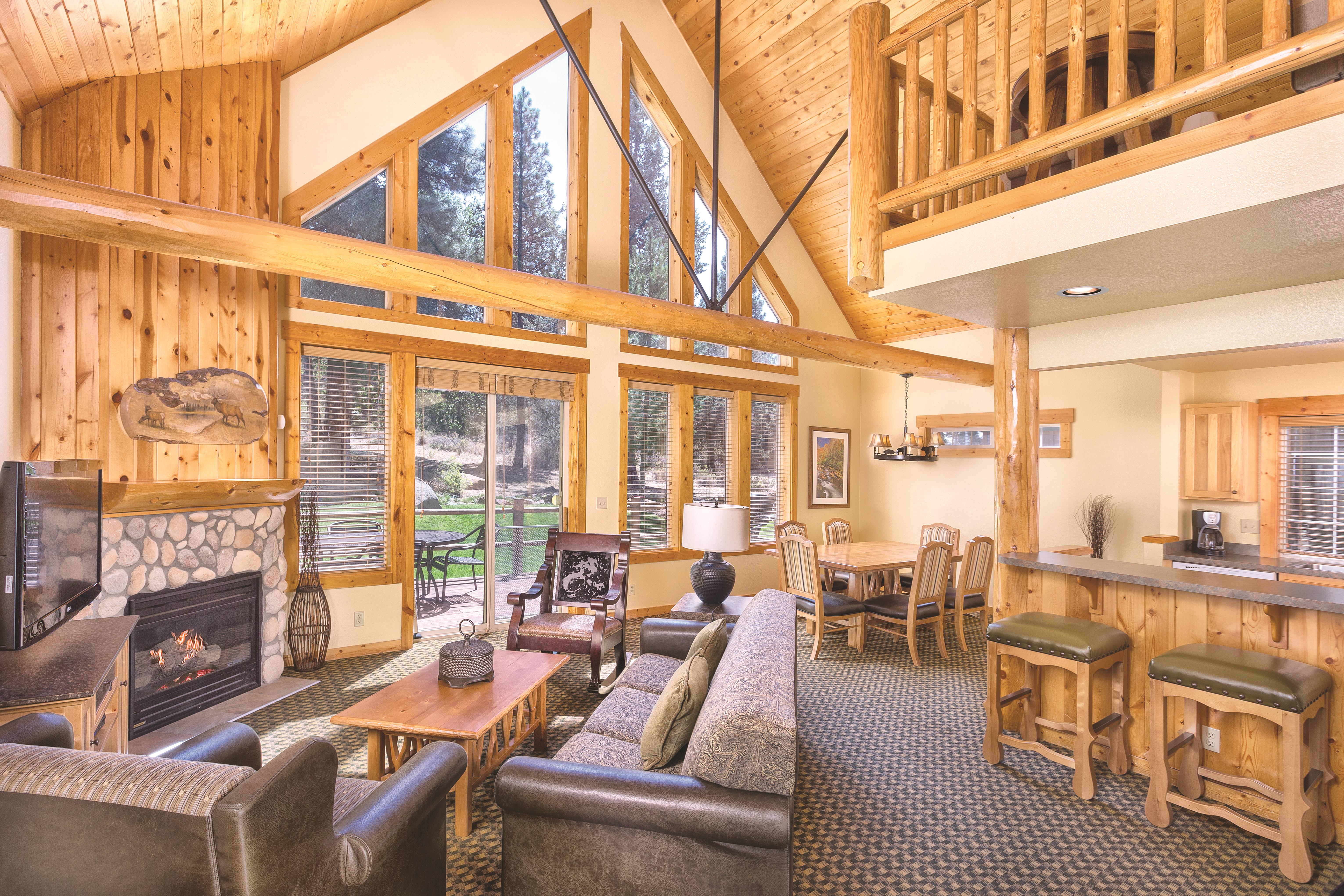 Guest room feature at the WorldMark Running Y in Klamath Falls, Oregon