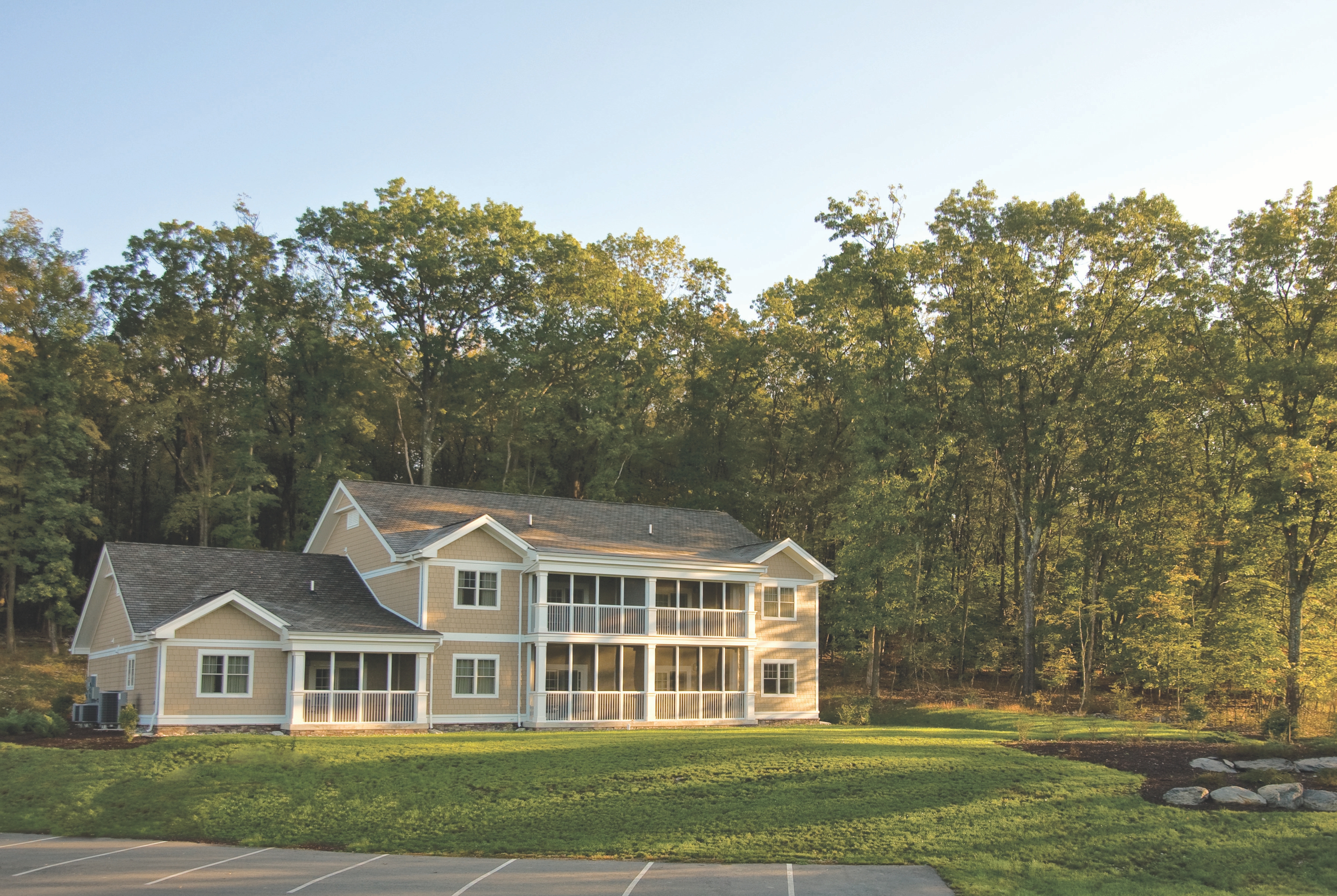 Exterior Day Image of Club Wyndham Shawnee Village hotel in East Stroudsburg, Pennsylvania