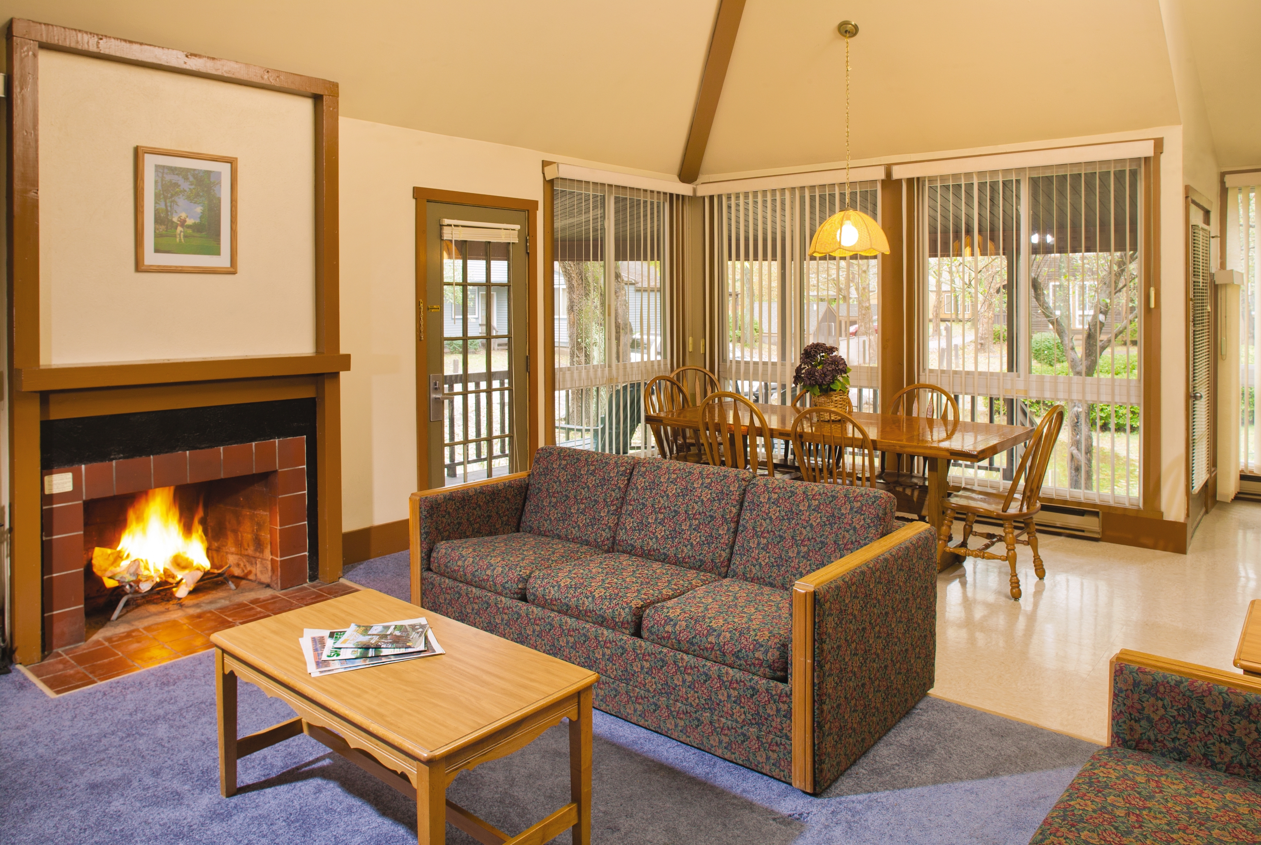Club Wyndham Shawnee Village suite living room in East Stroudsburg, Pennsylvania