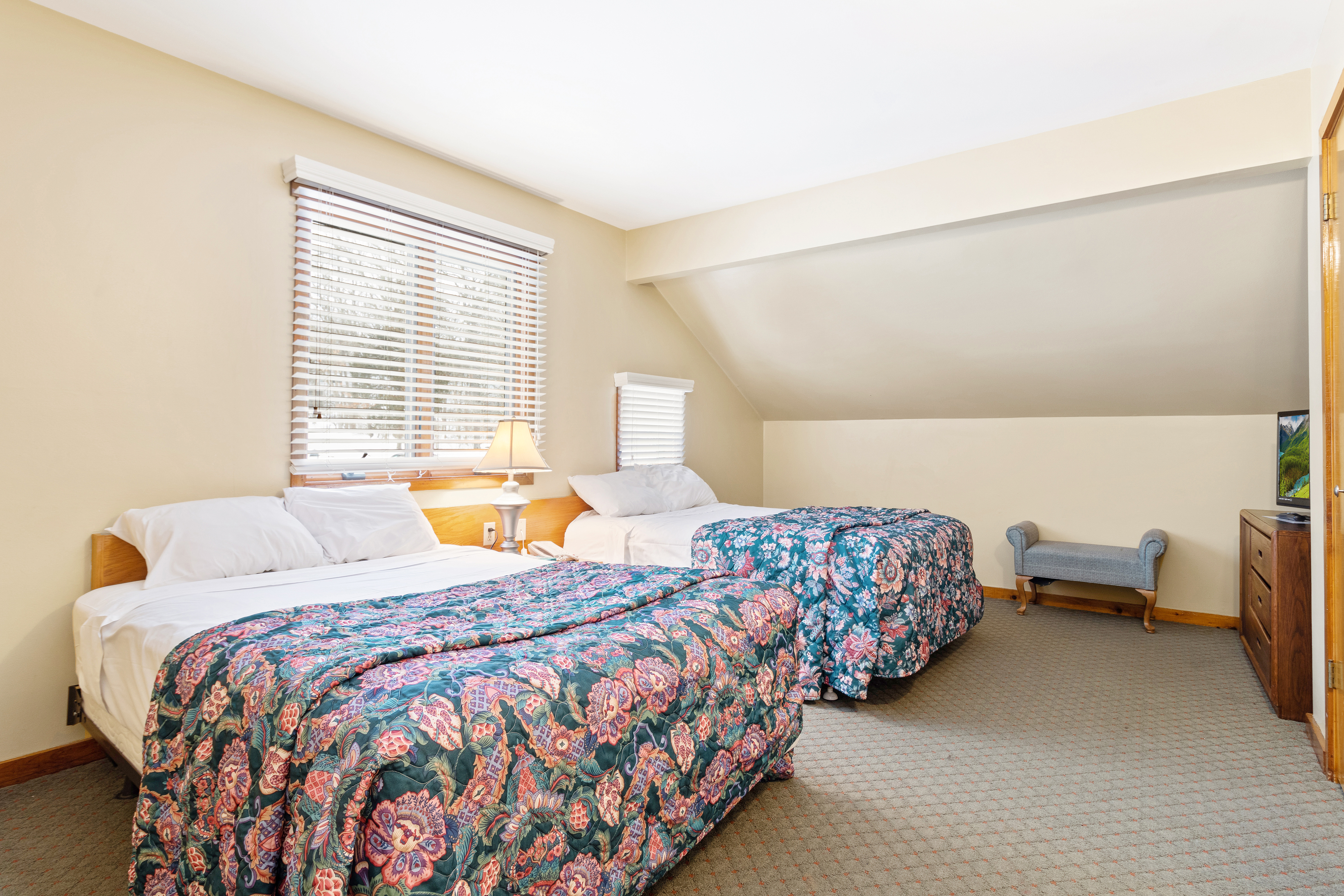 Guest room at the Club Wyndham Shawnee Village in East Stroudsburg, Pennsylvania