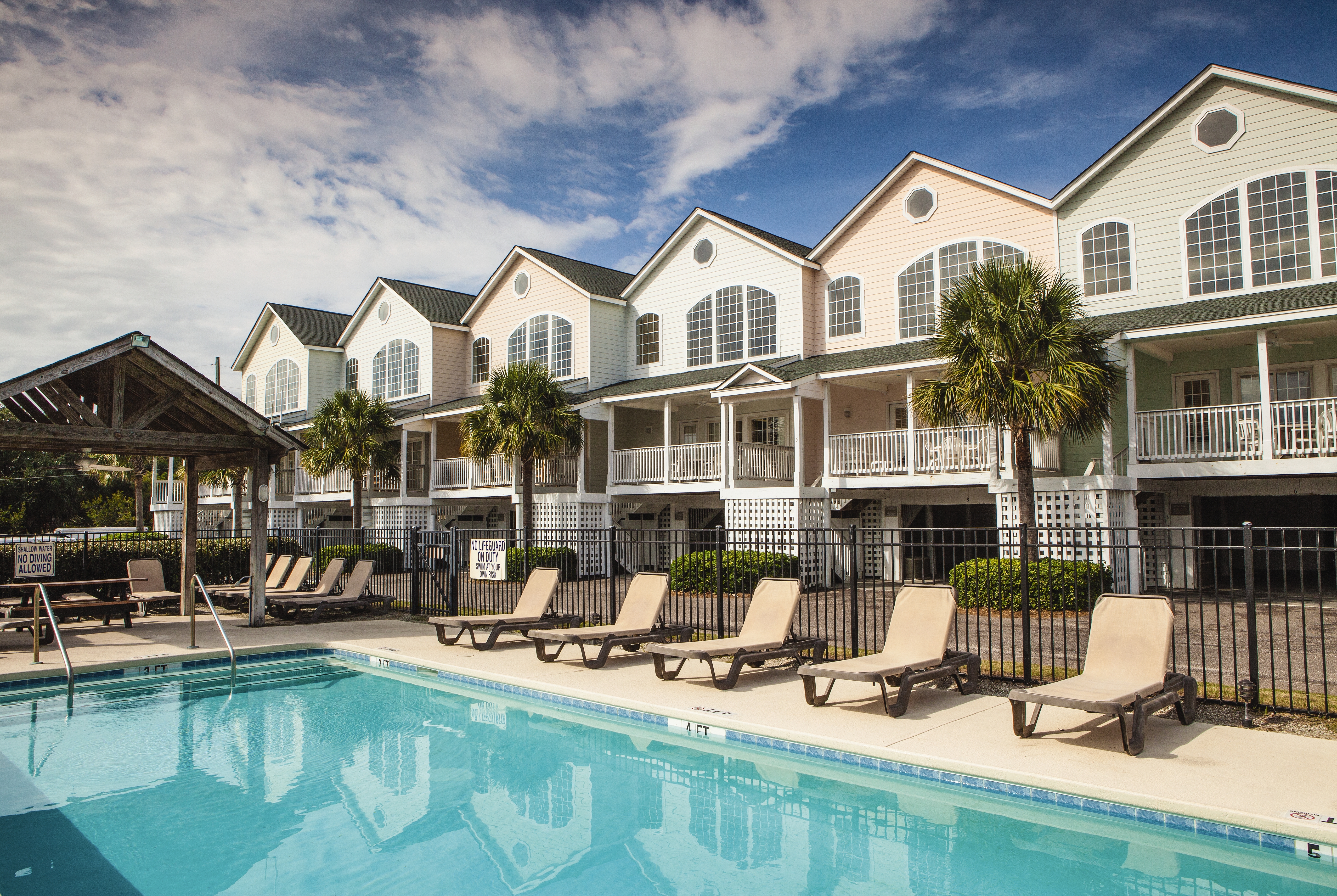 Pool daytime image at the Club Wyndham Ocean Ridge in Edisto Island, South Carolina