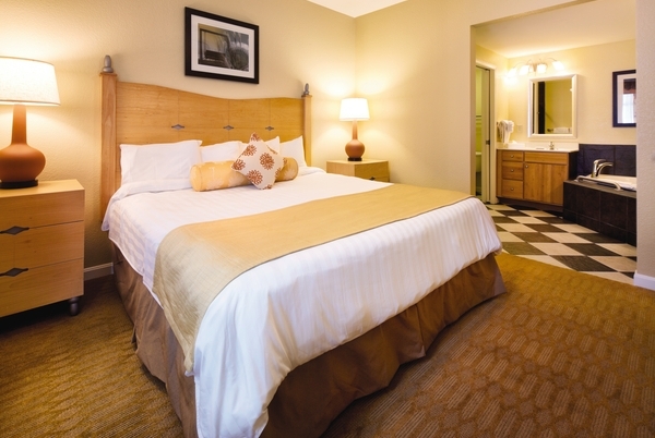 King bed guest room at the Club Wyndham Ocean Boulevard in North Myrtle Beach, South Carolina