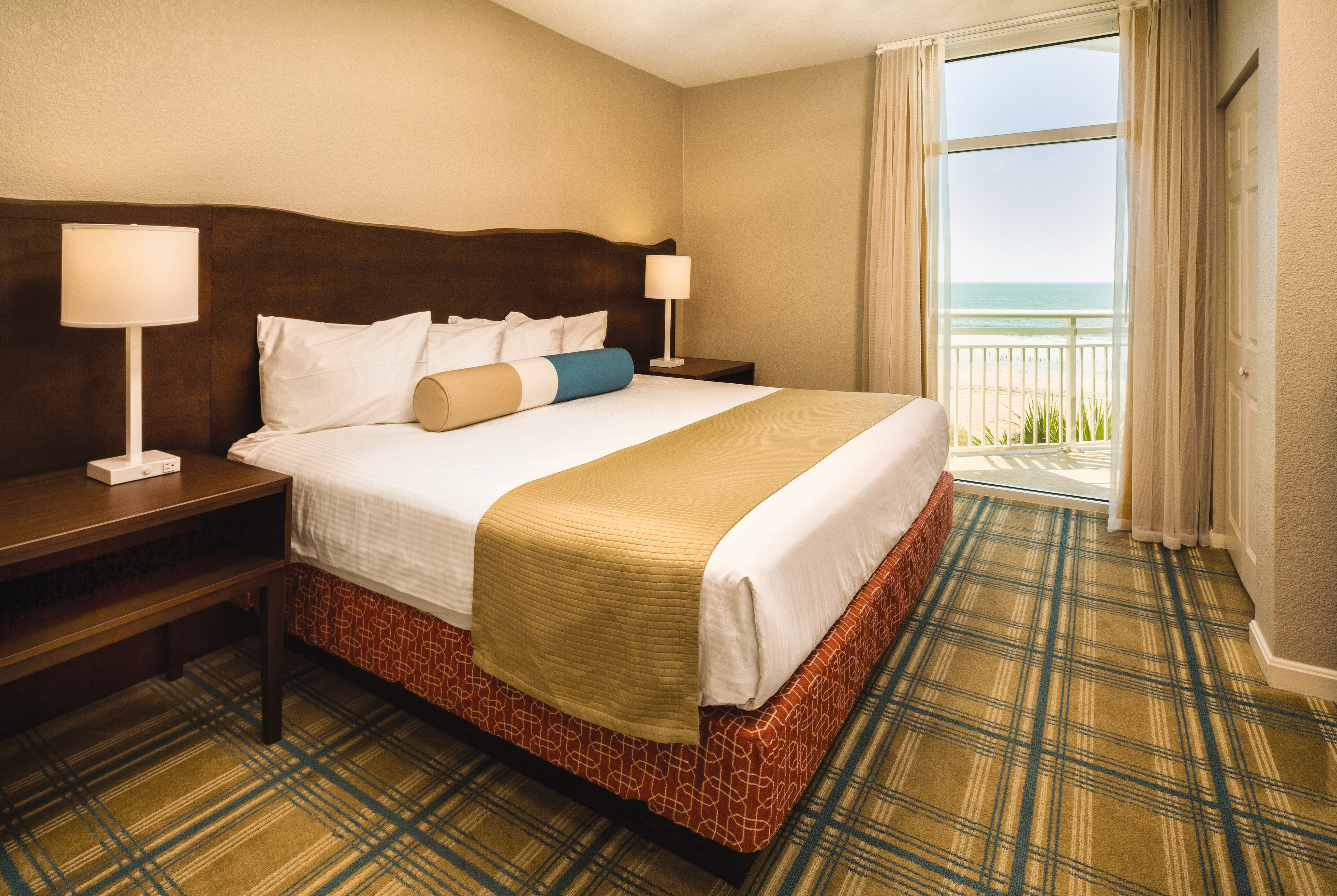 King bed guest room at the Club Wyndham Ocean Boulevard in North Myrtle Beach, South Carolina