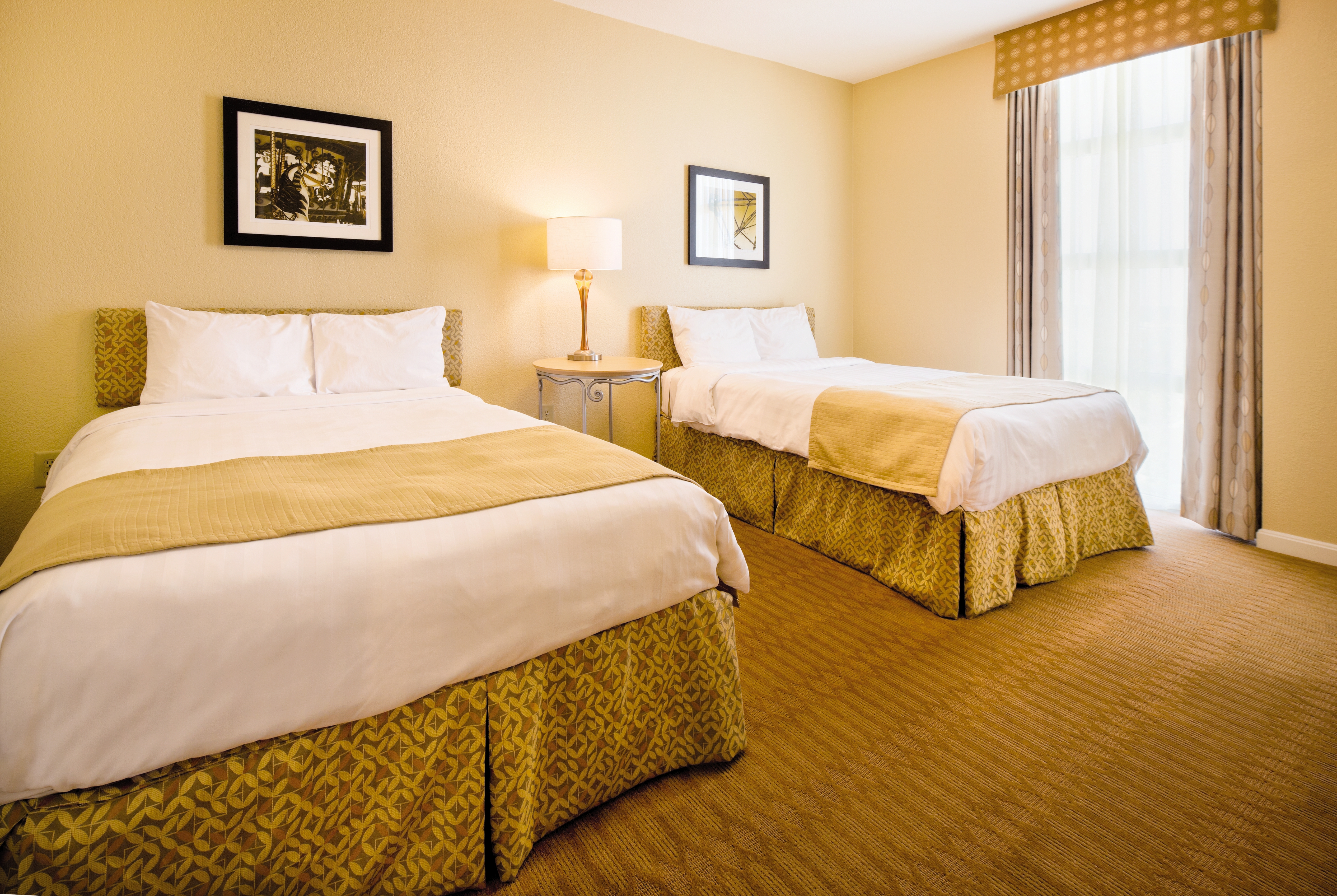 Double bed guest room at the Club Wyndham Ocean Boulevard in North Myrtle Beach, South Carolina