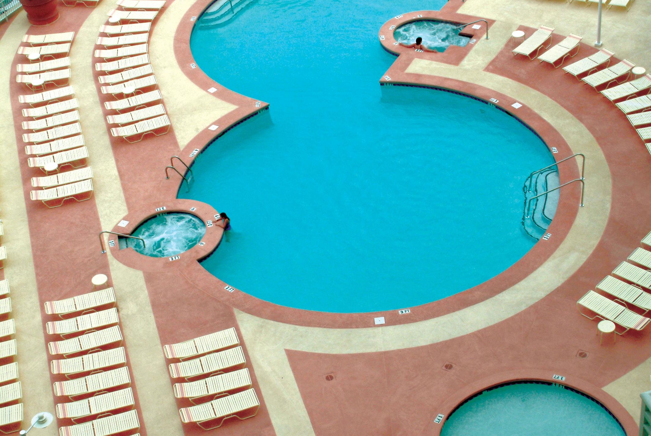 Pool daytime image at the Club Wyndham Ocean Boulevard in North Myrtle Beach, South Carolina