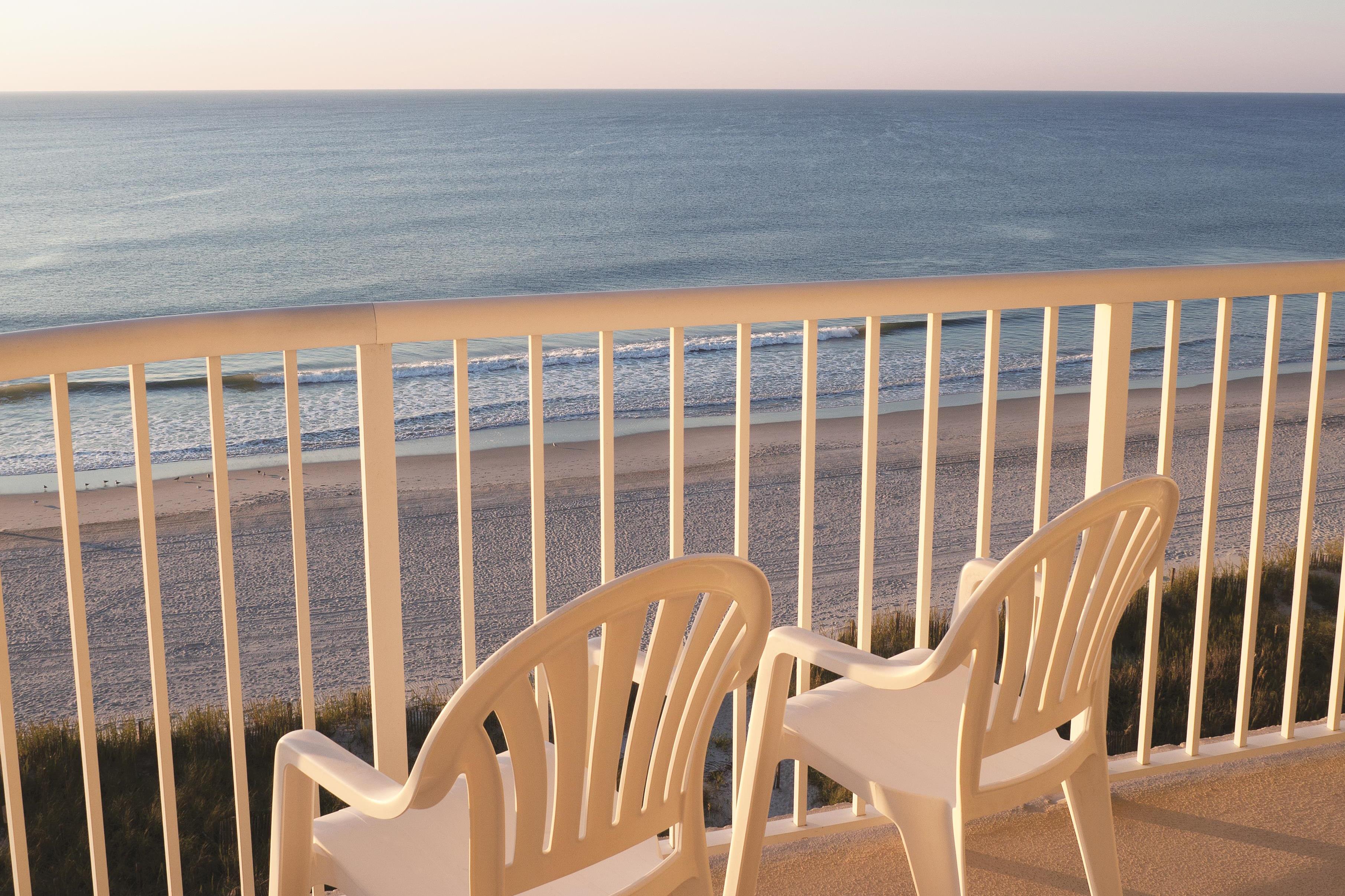 Guest room feature at the Club Wyndham Westwinds in North Myrtle Beach, South Carolina