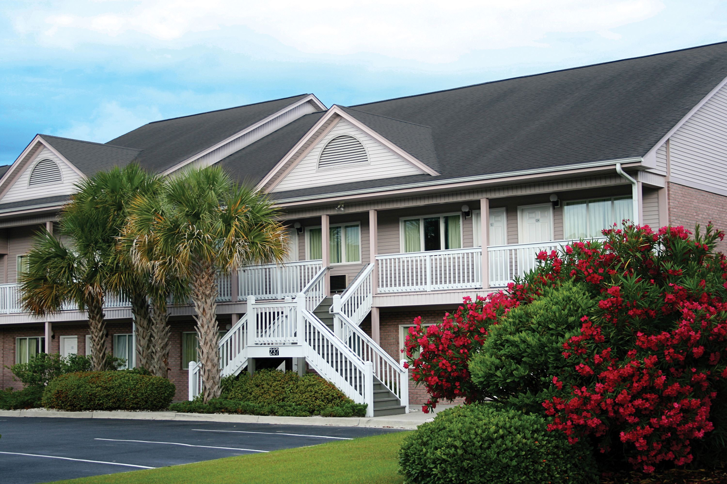 Exterior of Club Wyndham Grand Palms hotel in Surfside Beach, South Carolina