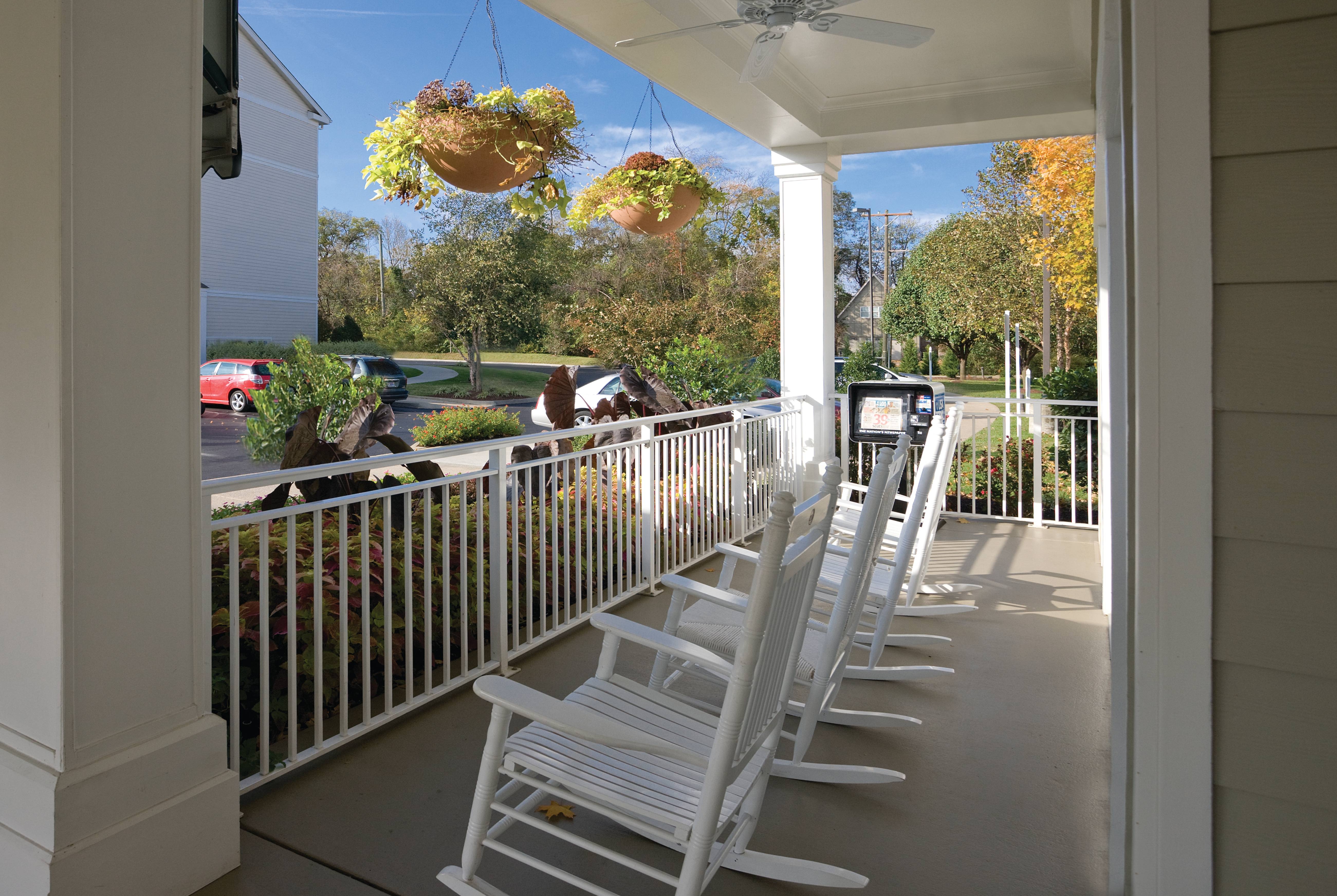 Exterior of Club Wyndham Nashville hotel in Nashville, Tennessee
