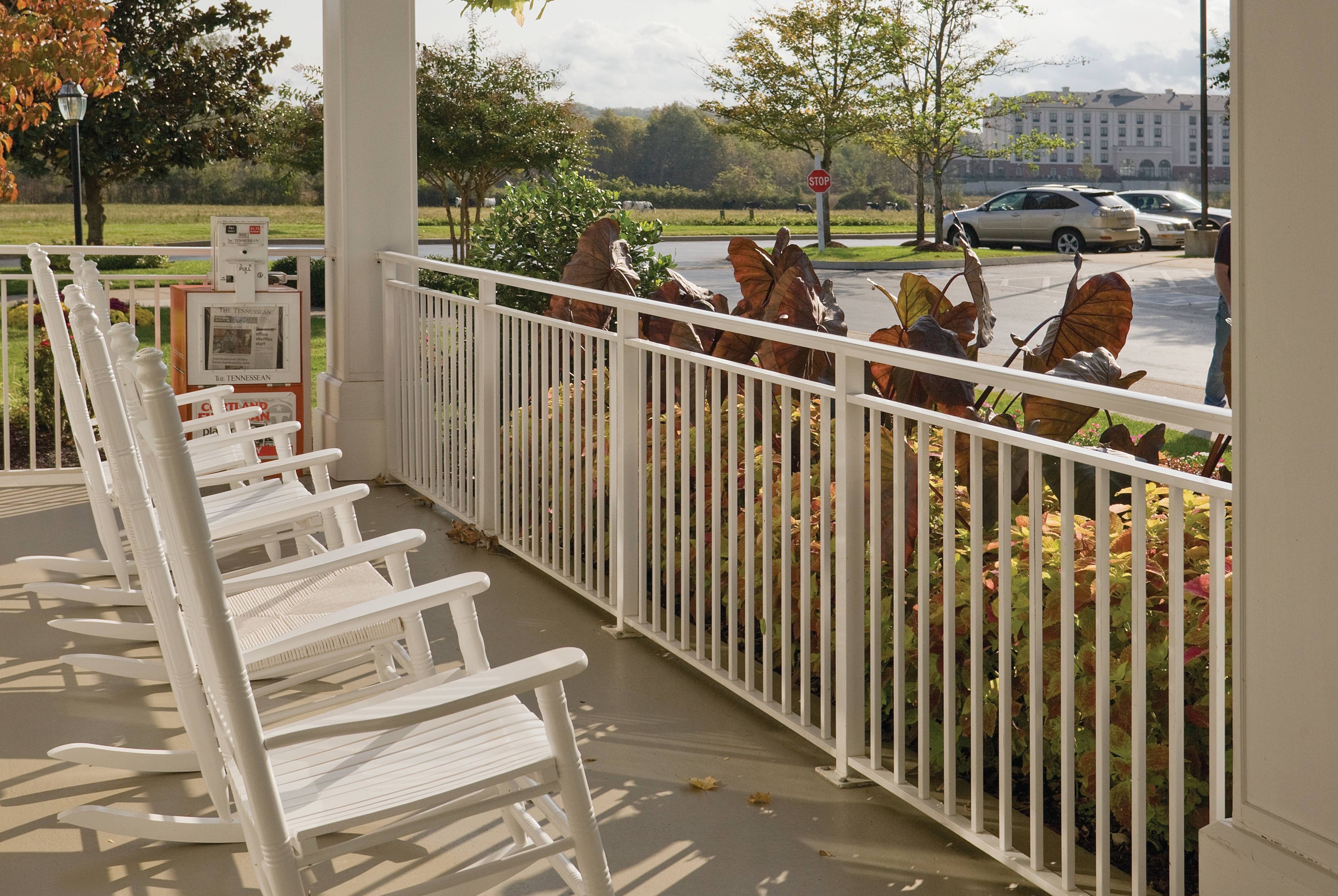 Exterior of Club Wyndham Nashville hotel in Nashville, Tennessee