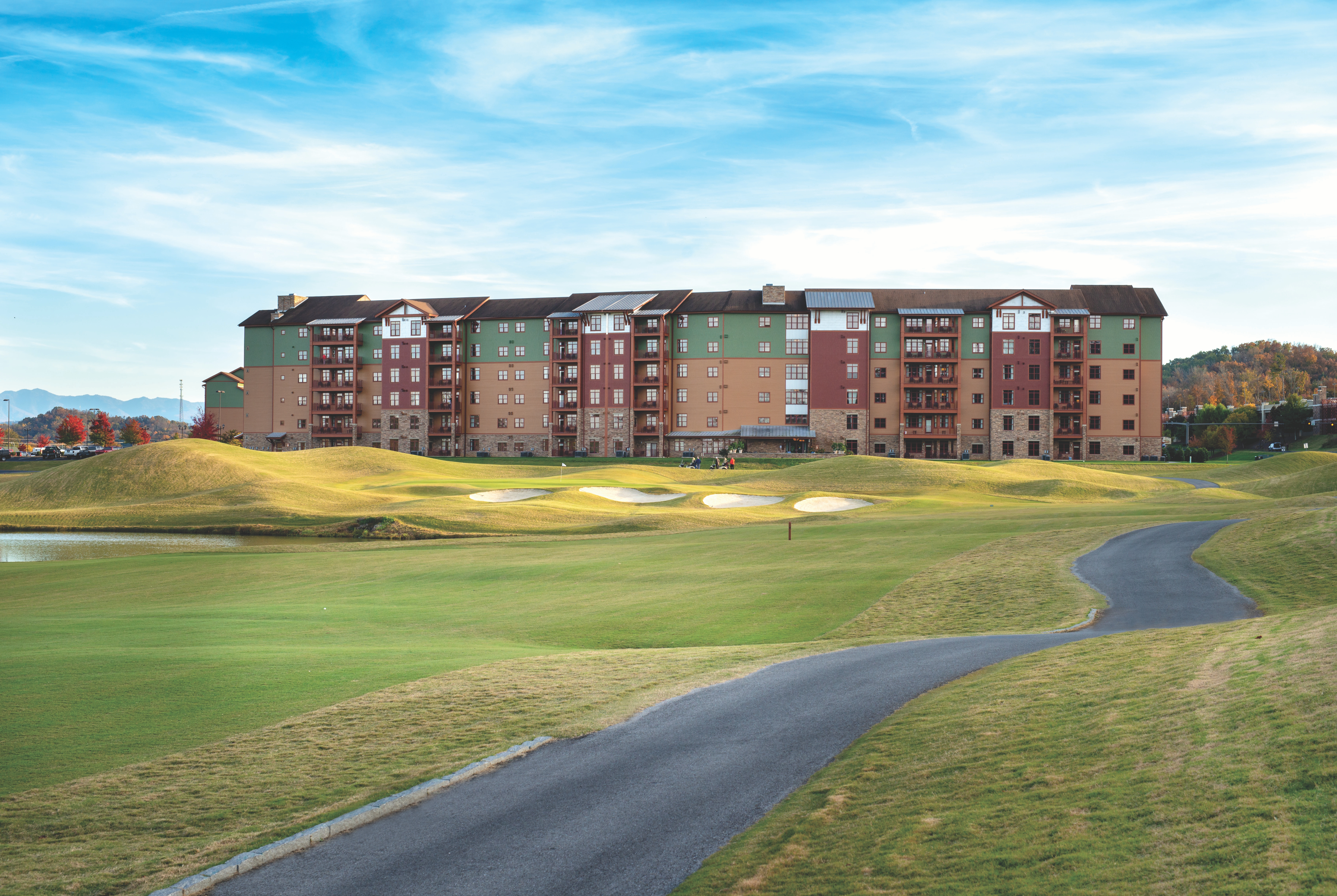 Exterior of Club Wyndham Great Smokies Lodge hotel in Sevierville, Tennessee