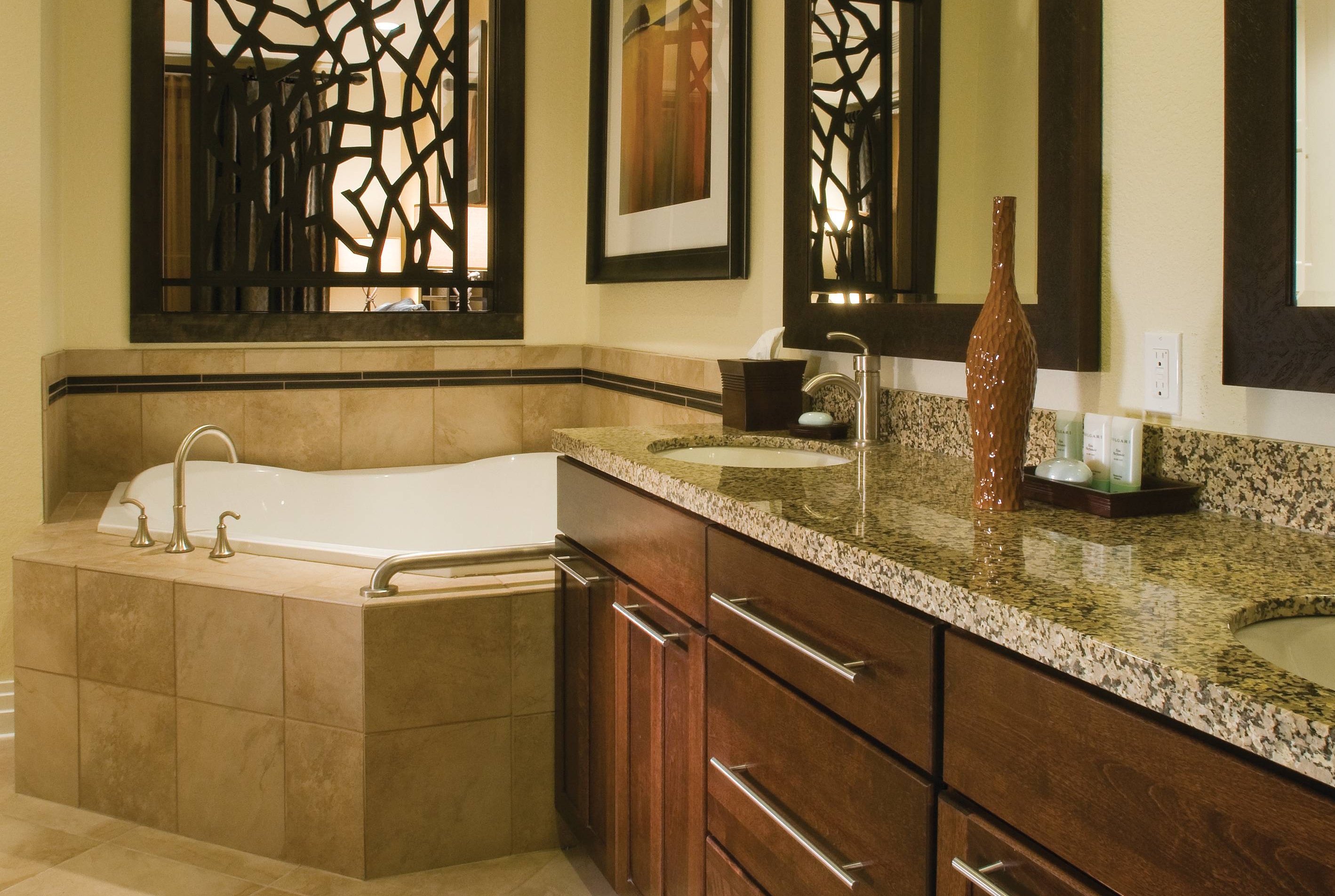 Guest room at the Club Wyndham Great Smokies Lodge in Sevierville, Tennessee