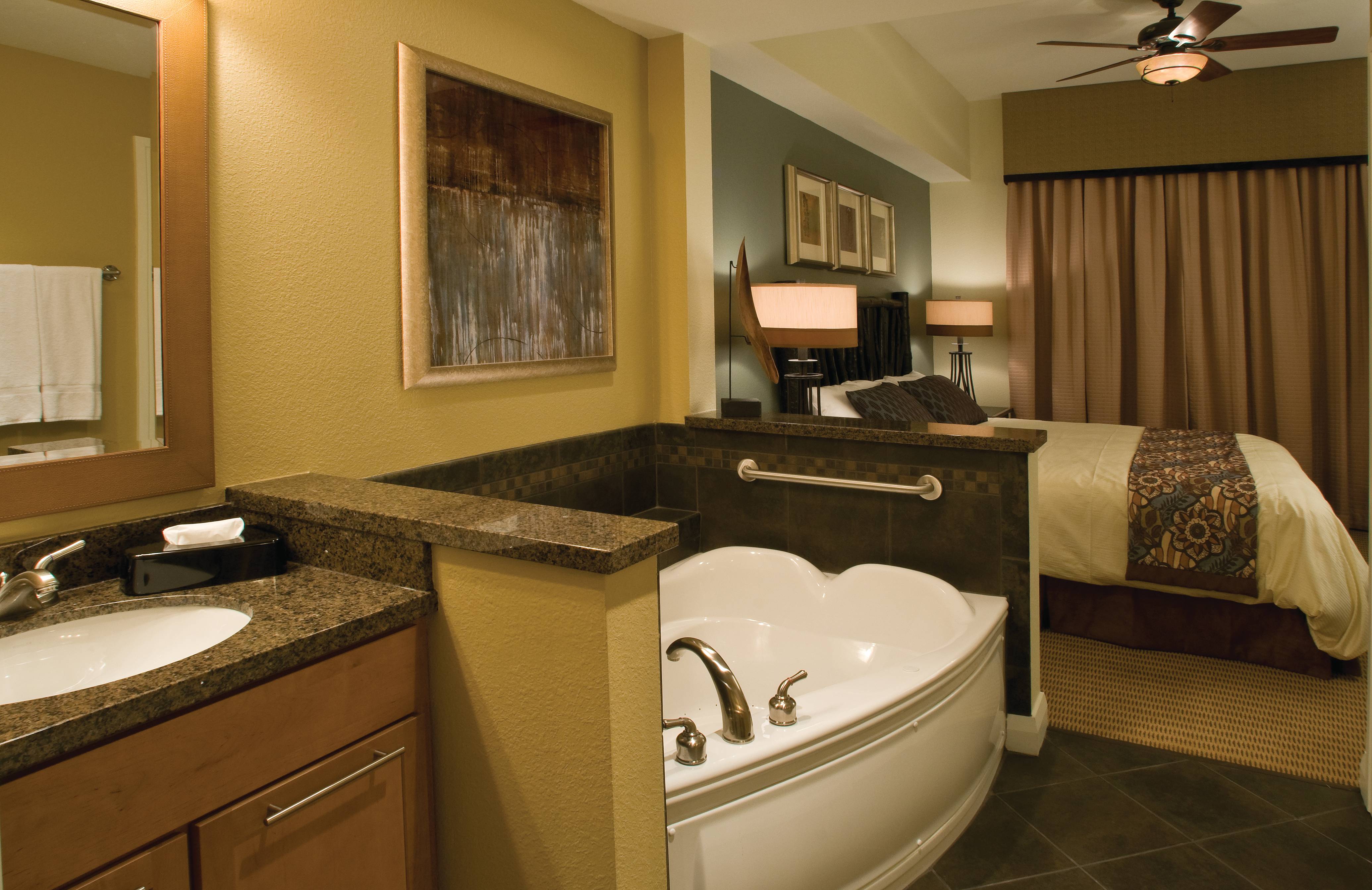 Guest room at the Club Wyndham Great Smokies Lodge in Sevierville, Tennessee