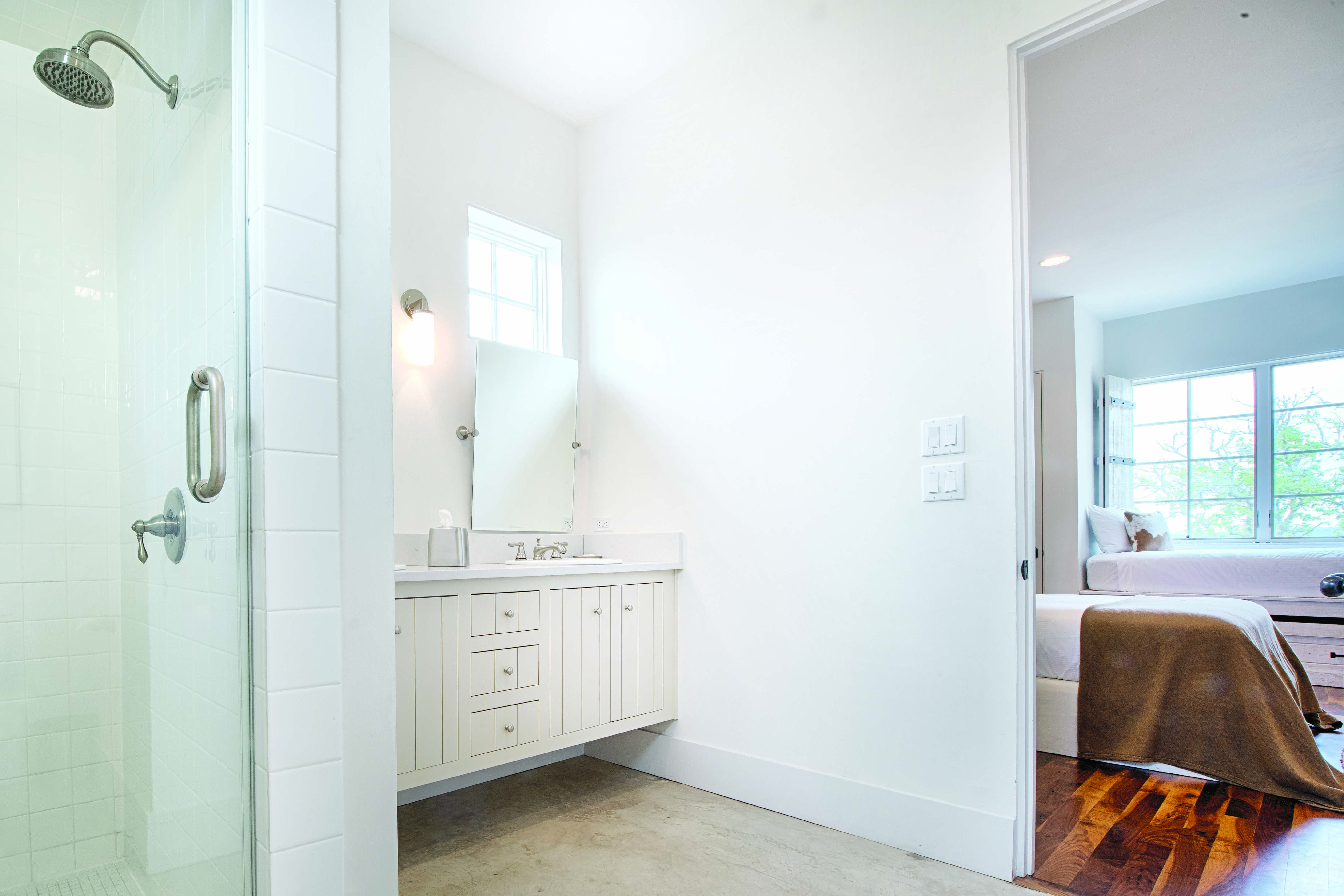 Guest room bath at the WorldMark Hunt - Stablewood Springs Resort in Hunt, Texas