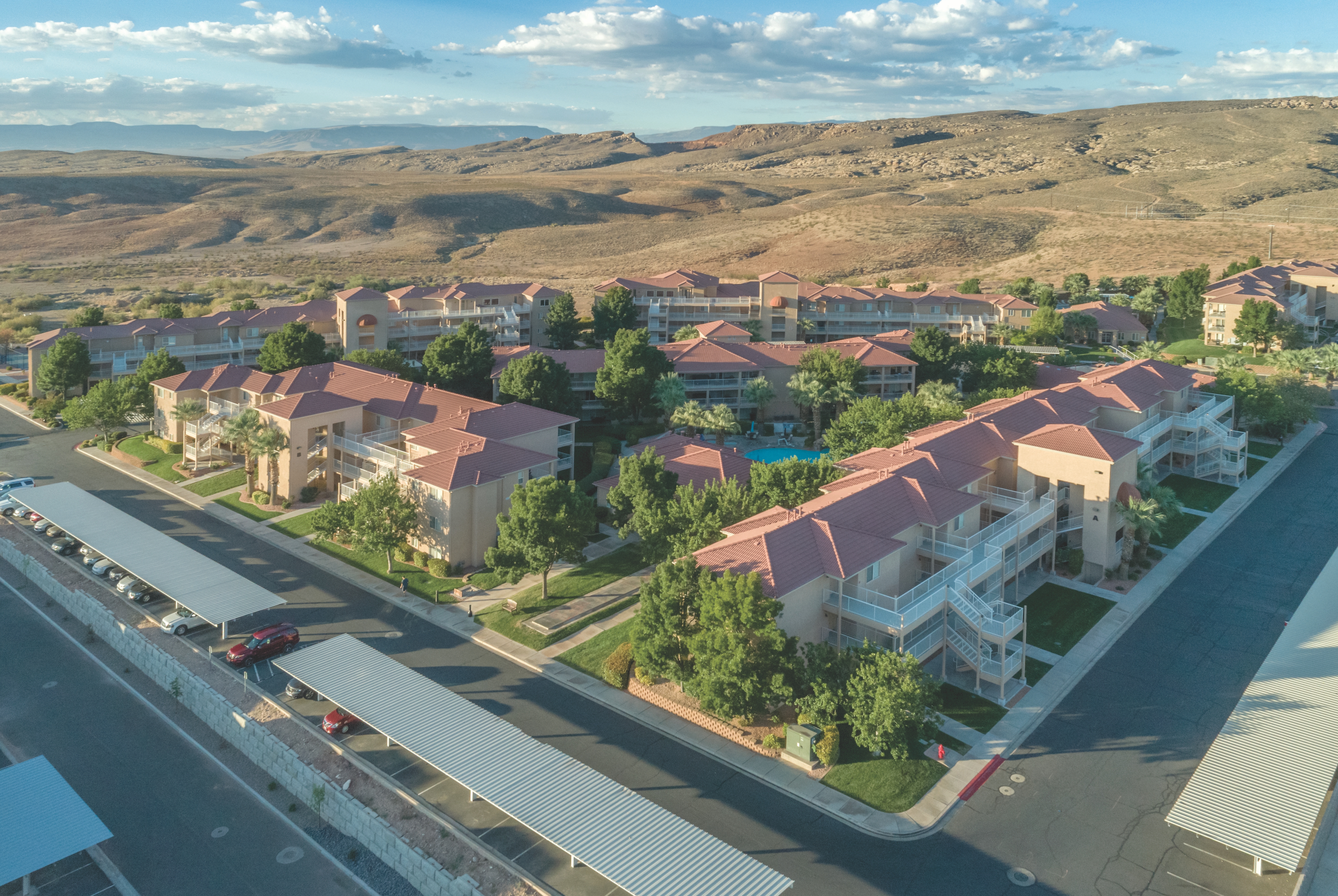 Exterior of WorldMark Estancia hotel in St. George, Utah