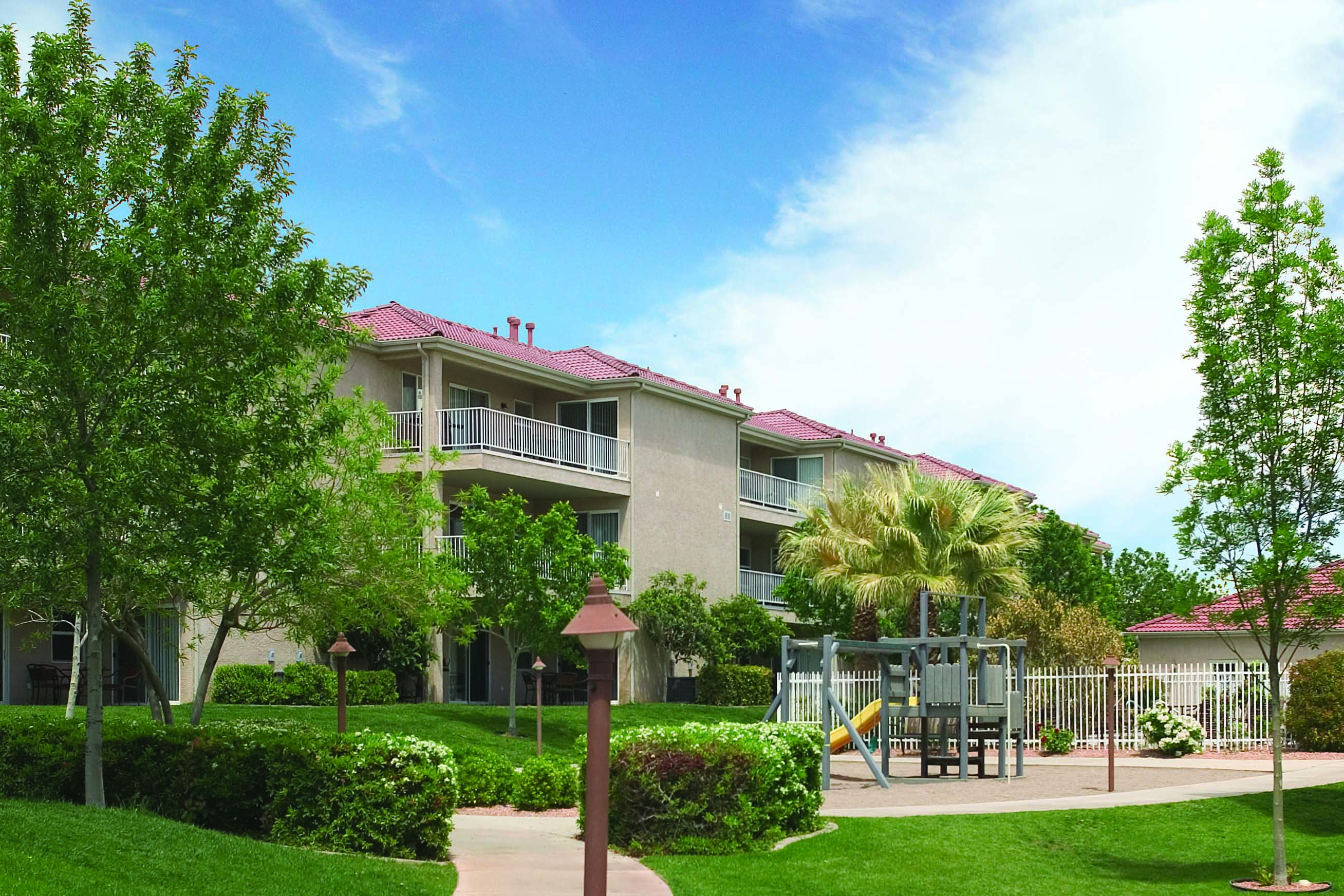 Exterior Day Image of WorldMark Estancia hotel in St. George, Utah