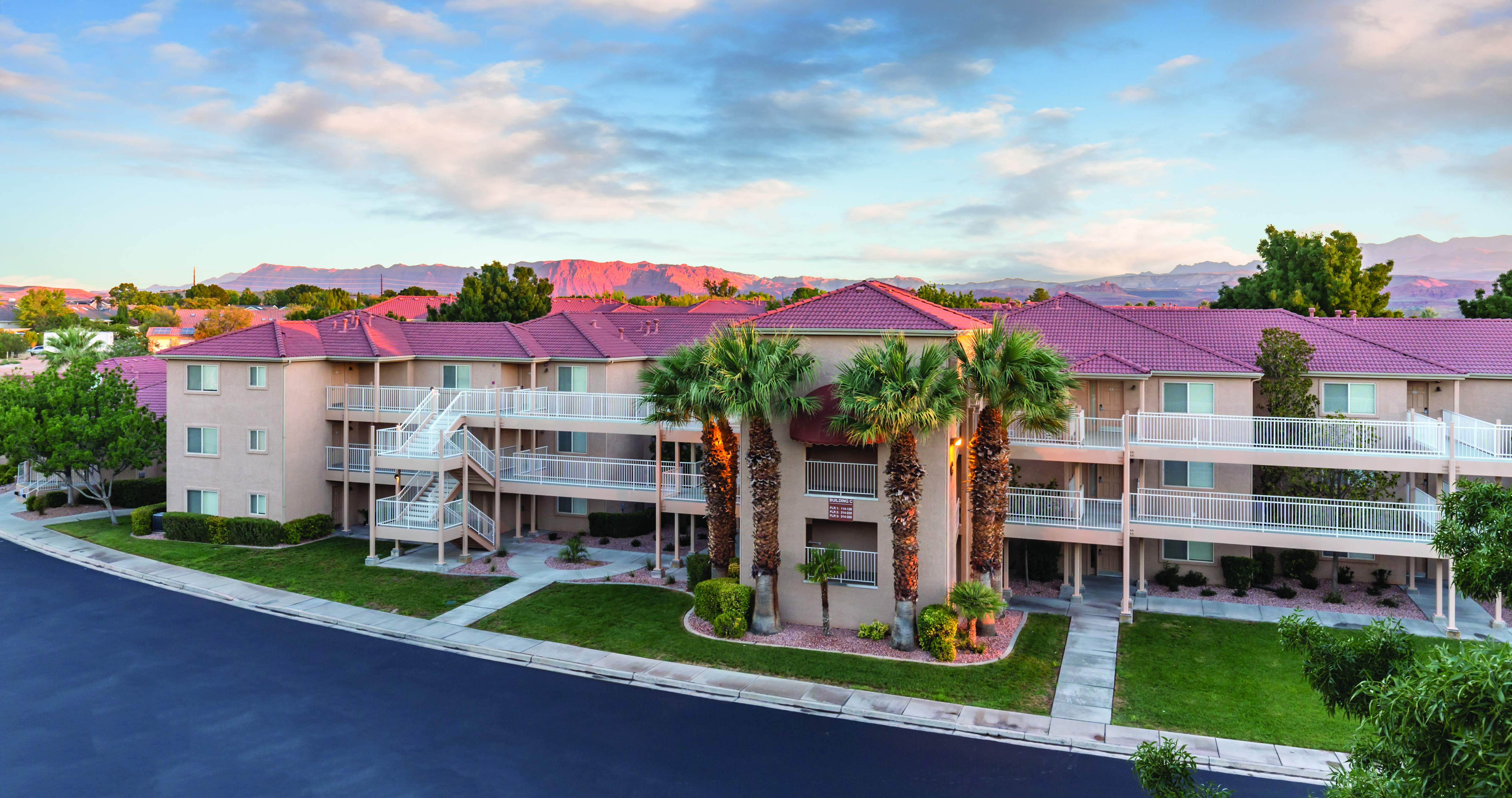 Exterior of WorldMark Estancia hotel in St. George, Utah