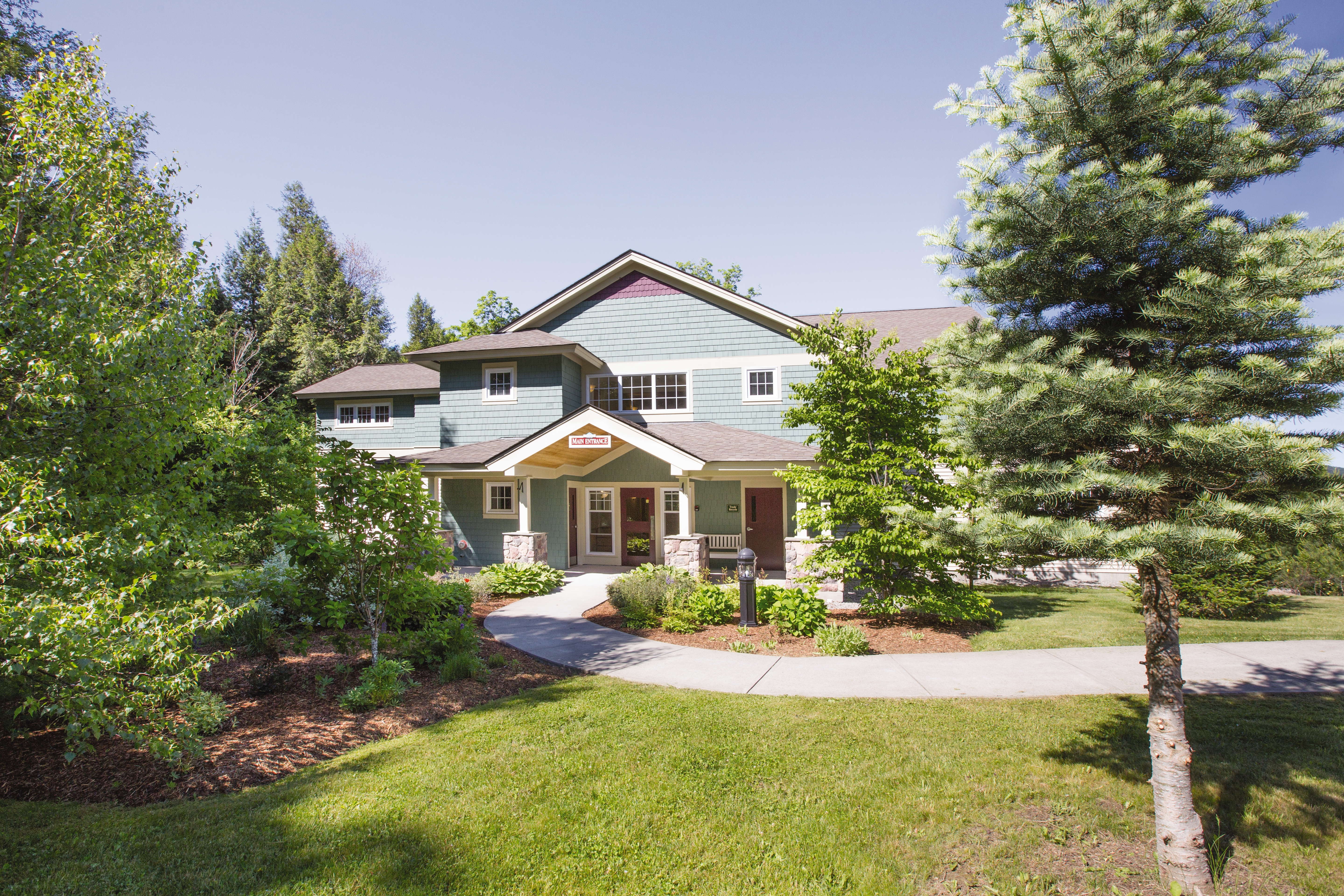 Exterior of Club Wyndham Smugglers' Notch Vermont hotel in Smugglers Notch, Vermont