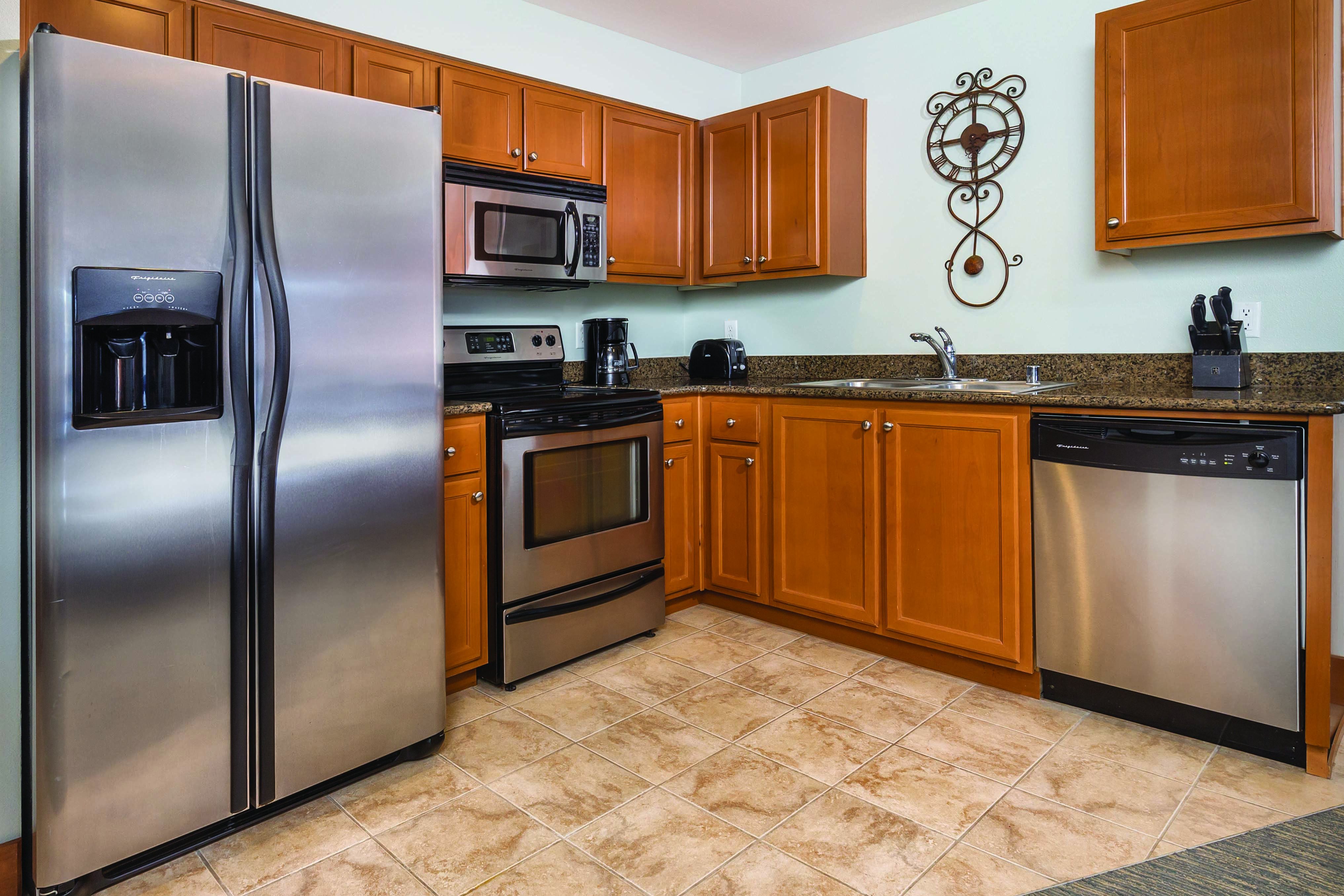 Guest room kitchen at WorldMark Blaine in Birch Bay, Washington