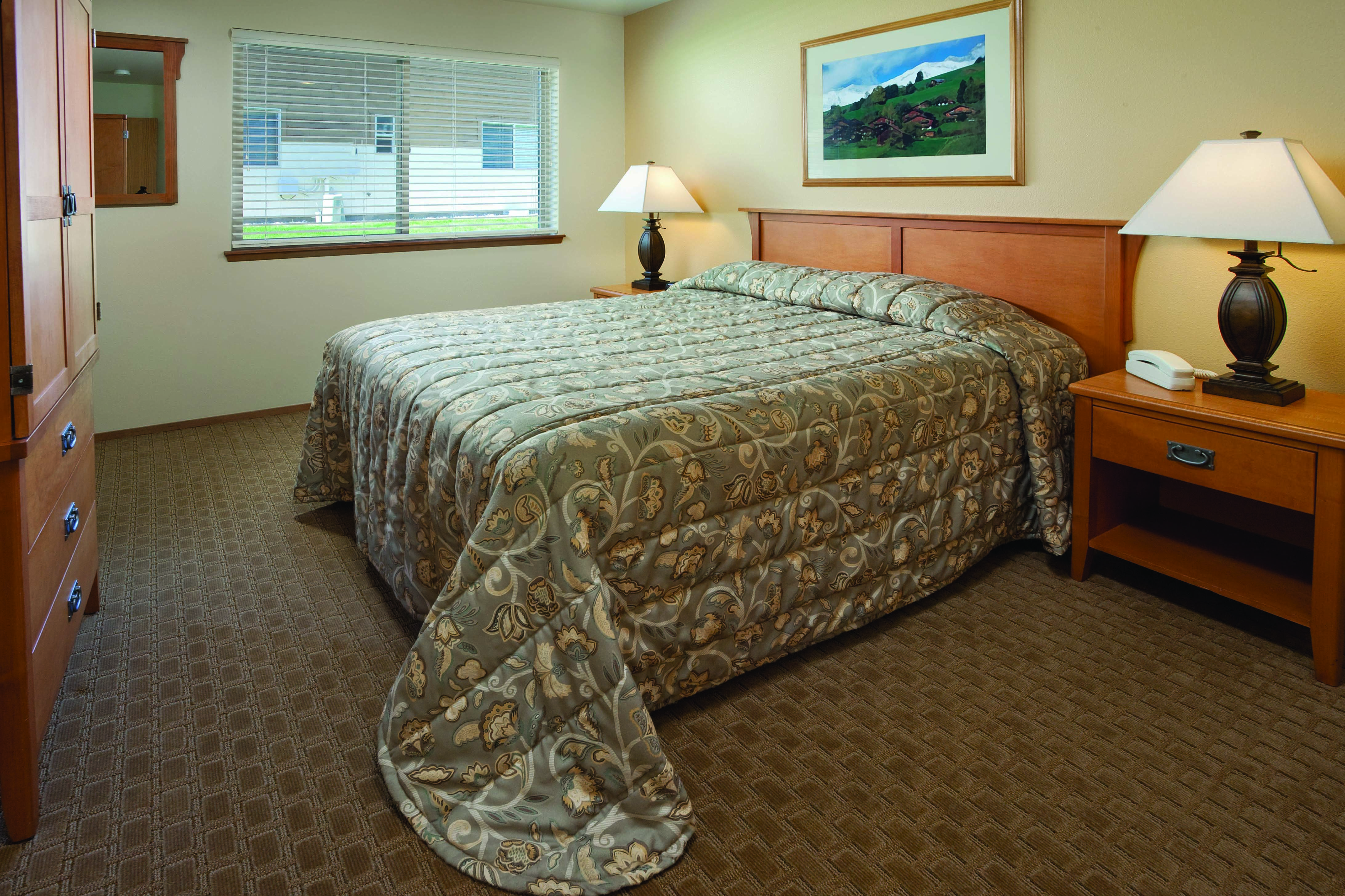 Guest room at the WorldMark Leavenworth in Leavenworth, Washington