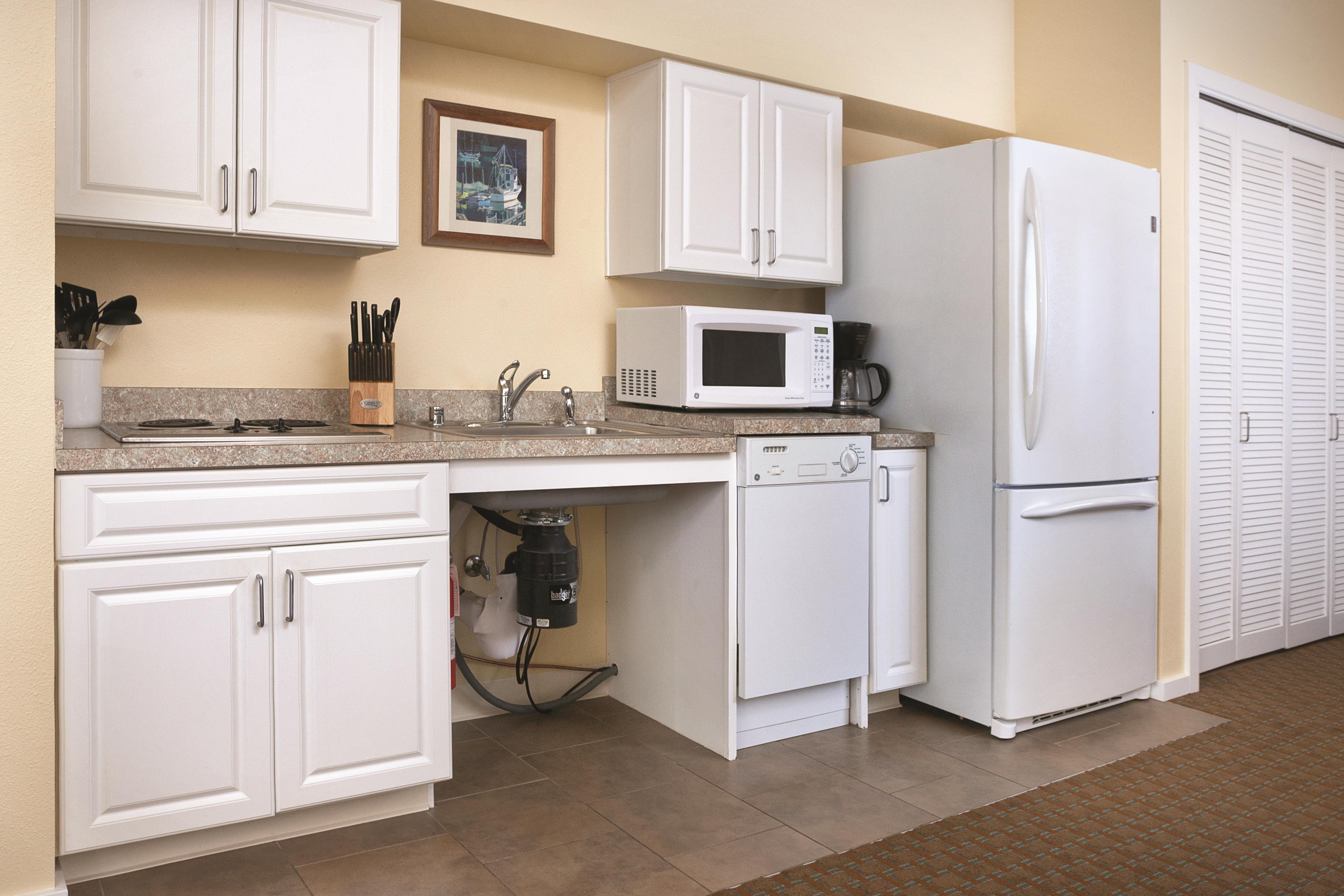 Guest room kitchen at WorldMark Long Beach in Long Beach, Washington