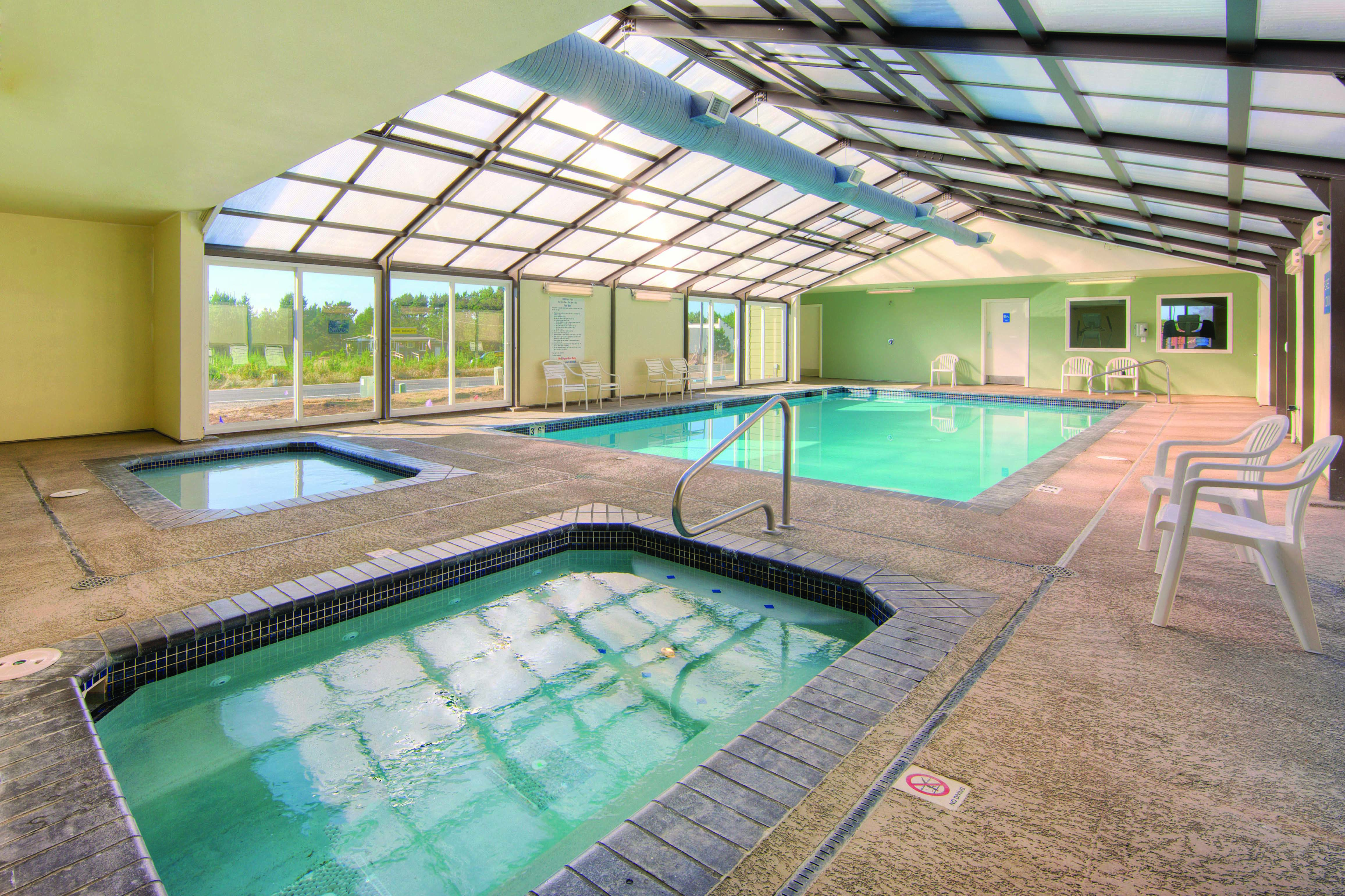 Indoor pool at the WorldMark Surfside Inn in Ocean Park, Washington