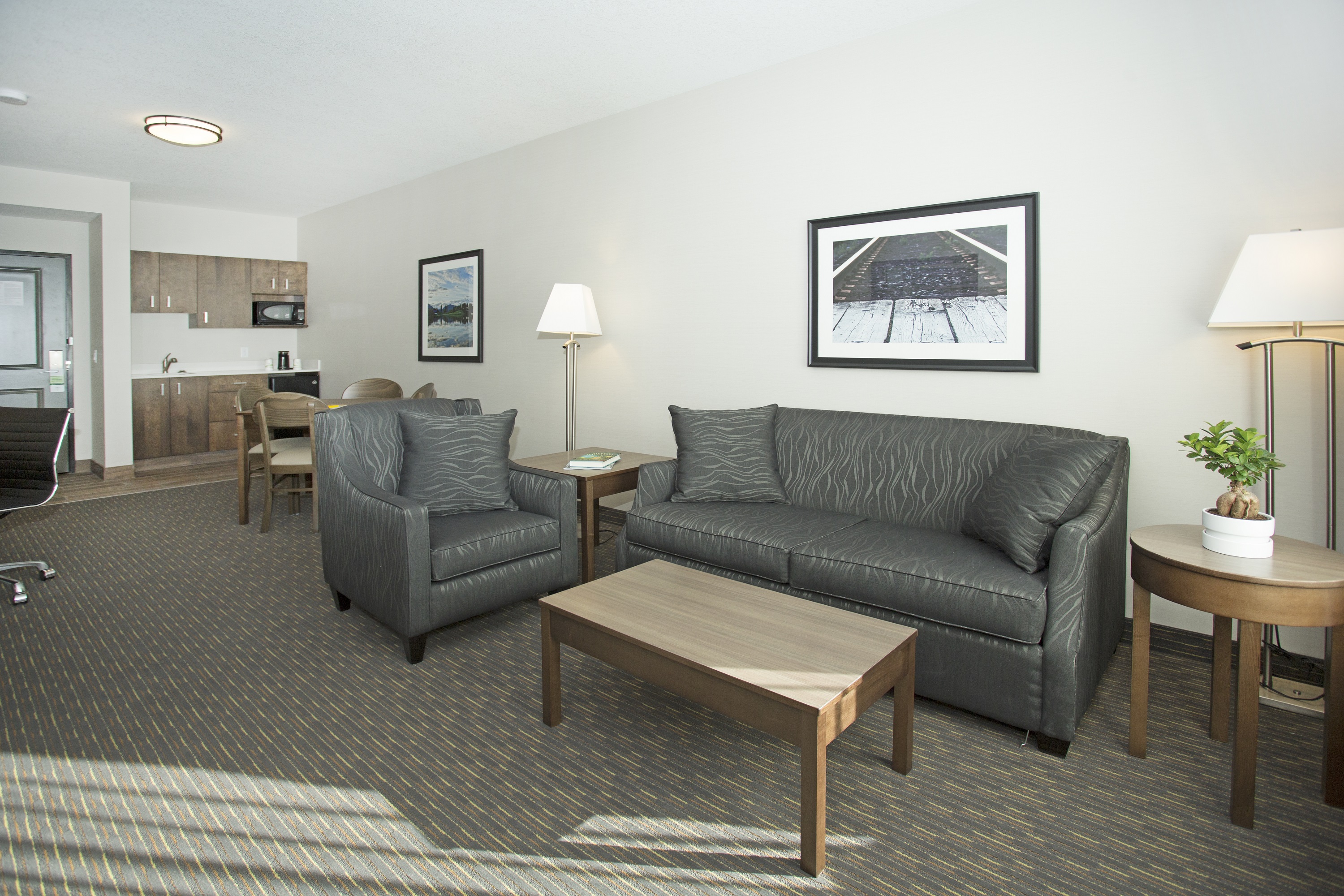 Wingate by Wyndham Calgary Airport suite in Calgary, Alberta