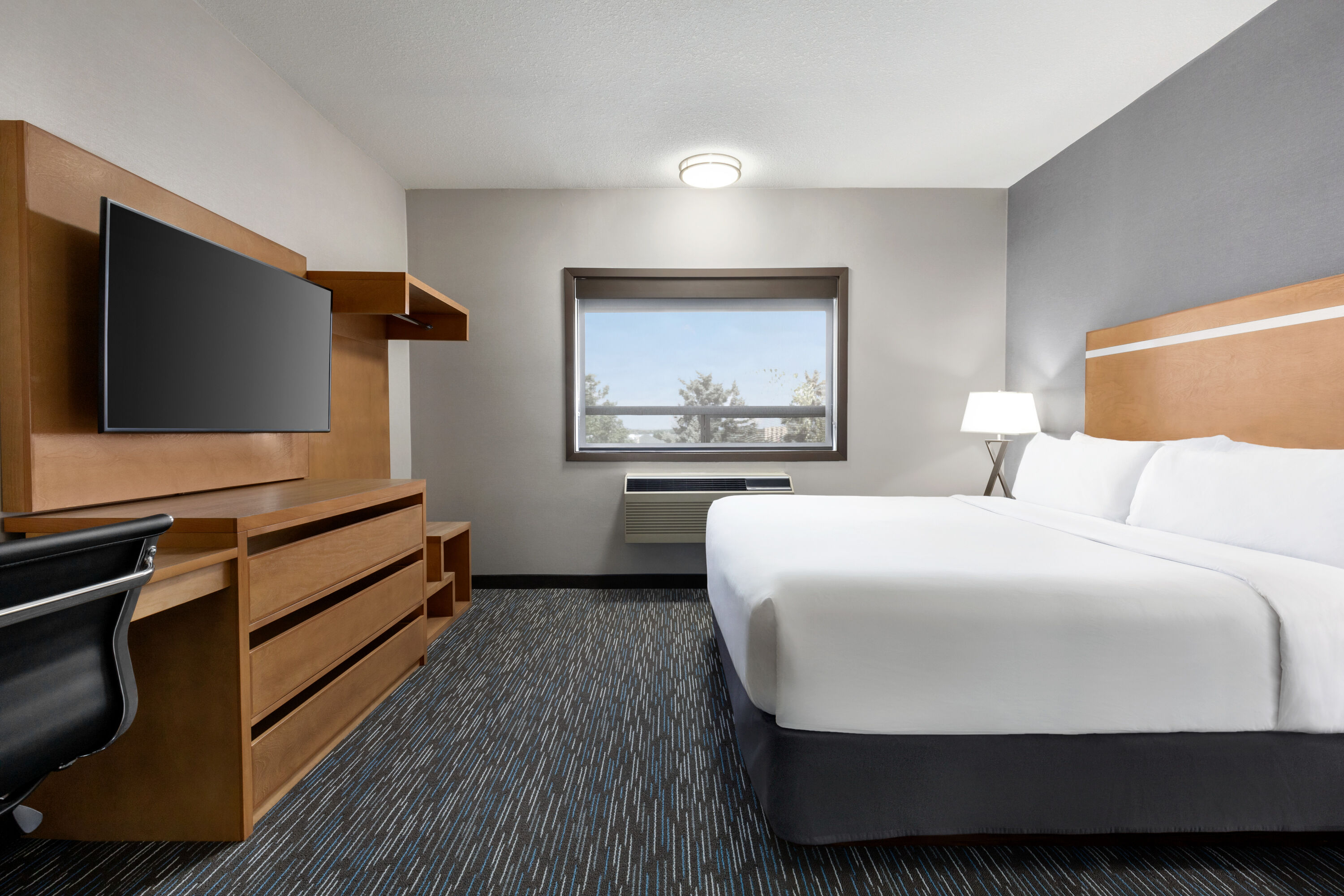 Wingate by Wyndham Lethbridge suite in Lethbridge, Alberta